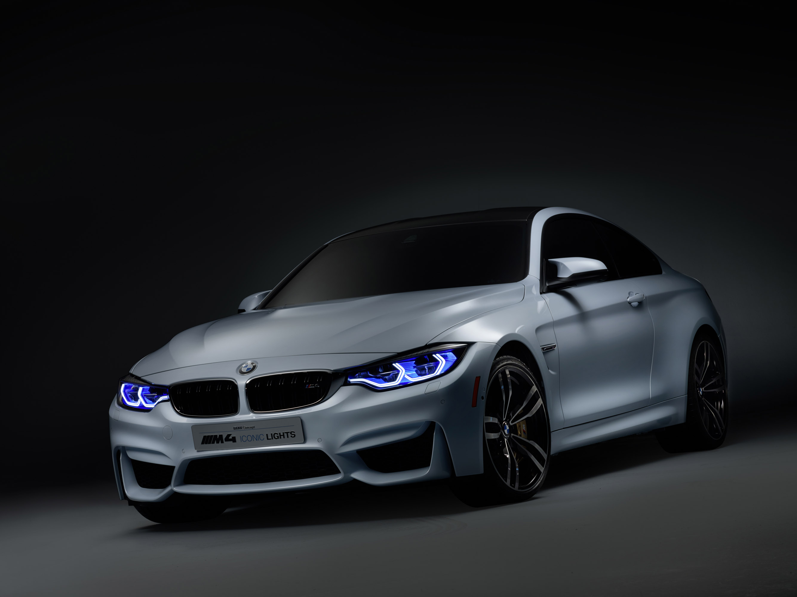 BMW M4 Iconic Lights Concept photo #1