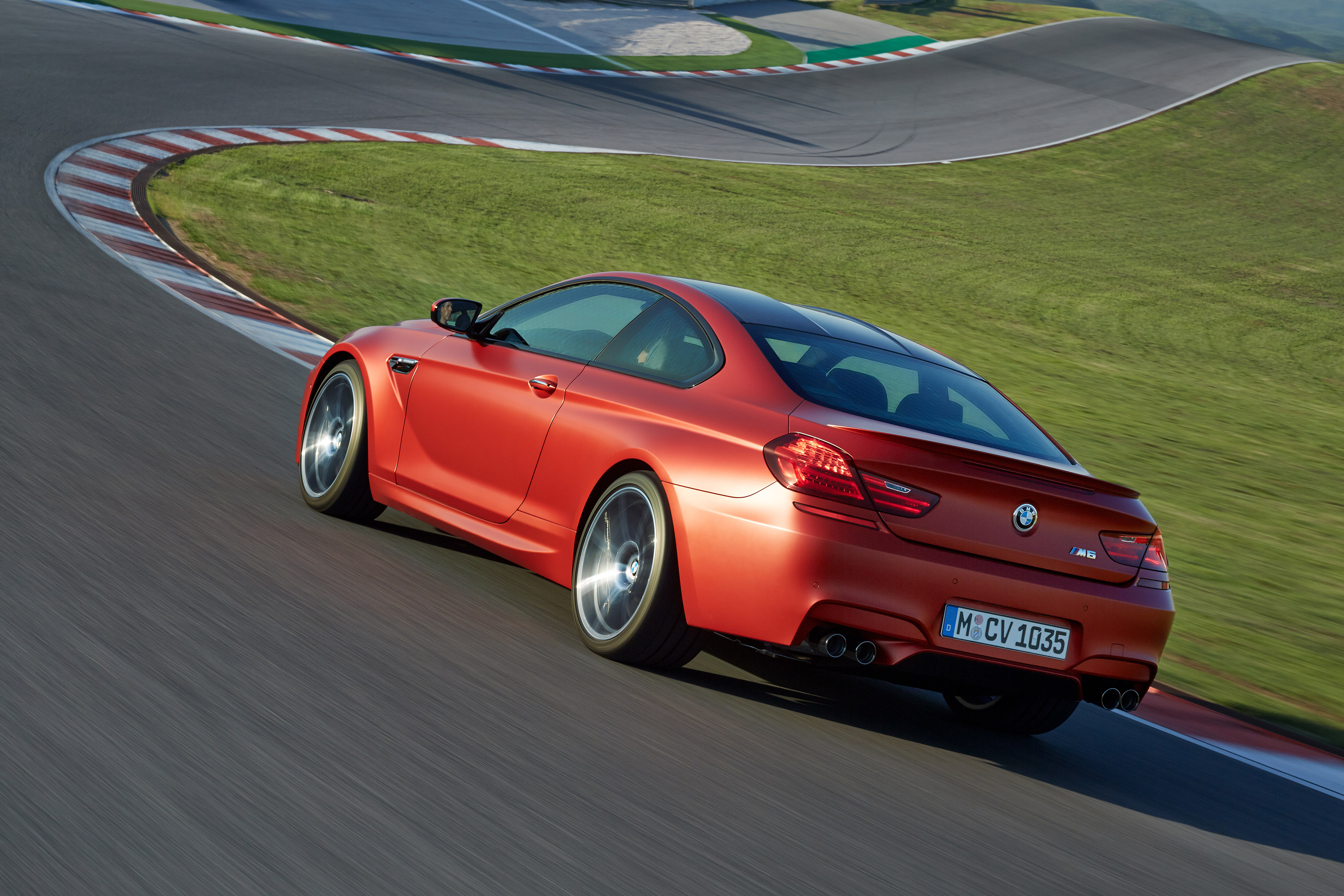BMW M6 Coupe photo #18