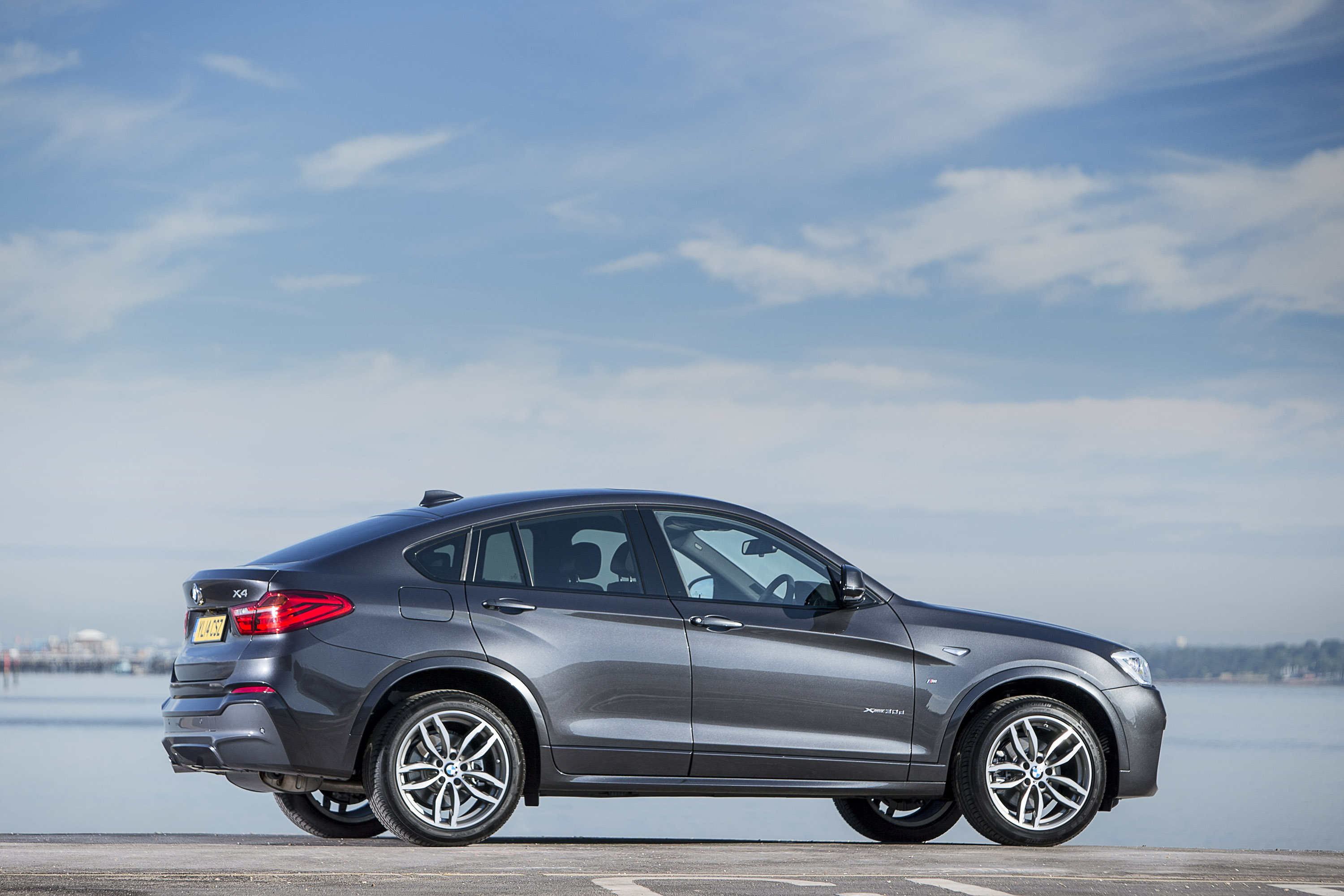 BMW X4 UK Version photo #3
