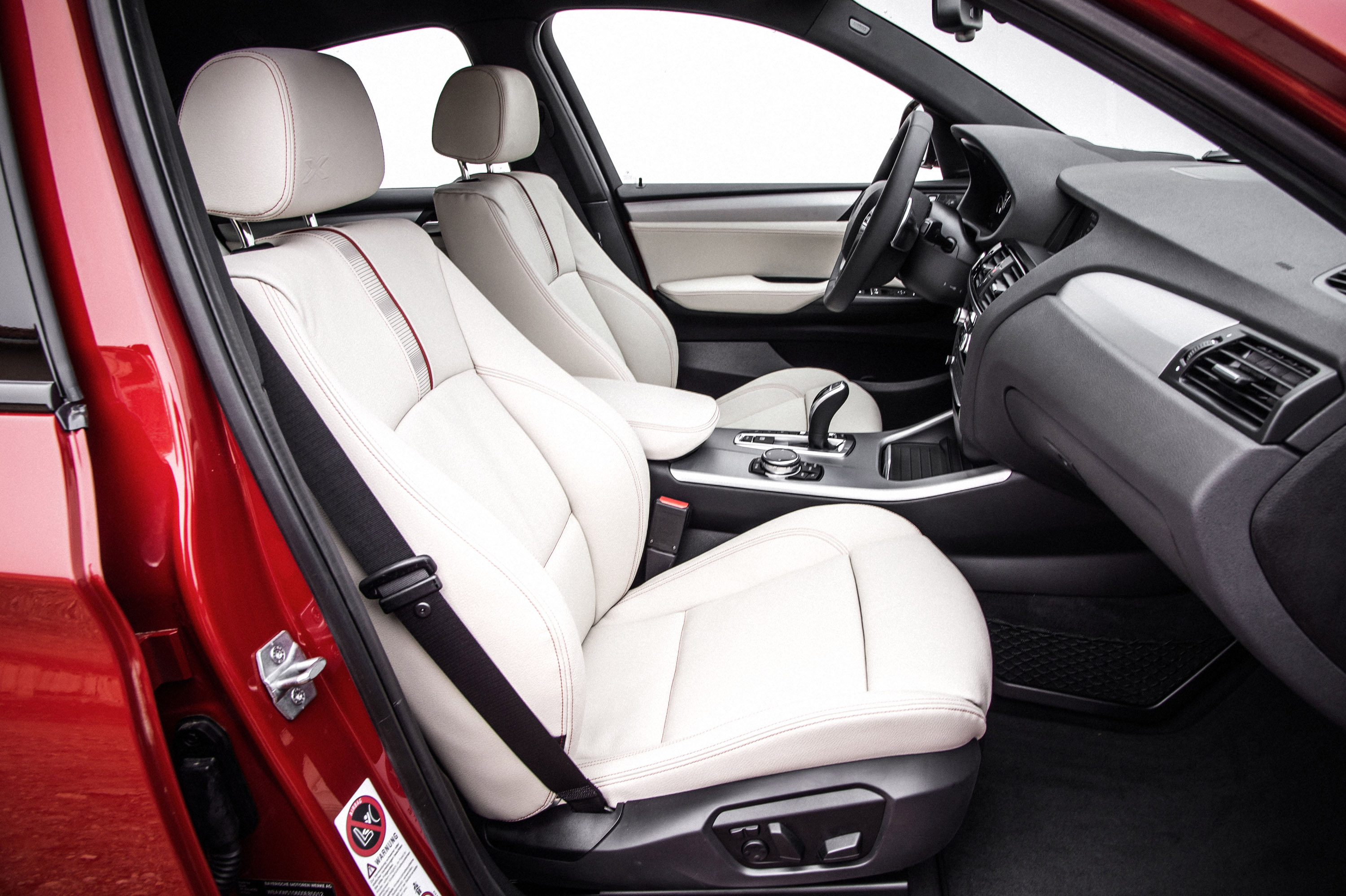 BMW X4 photo #47