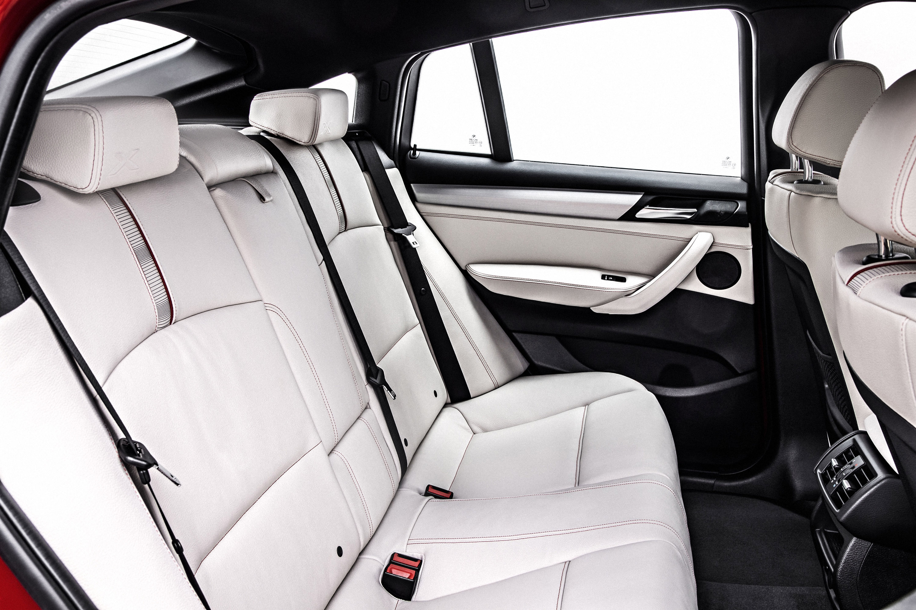 BMW X4 photo #48