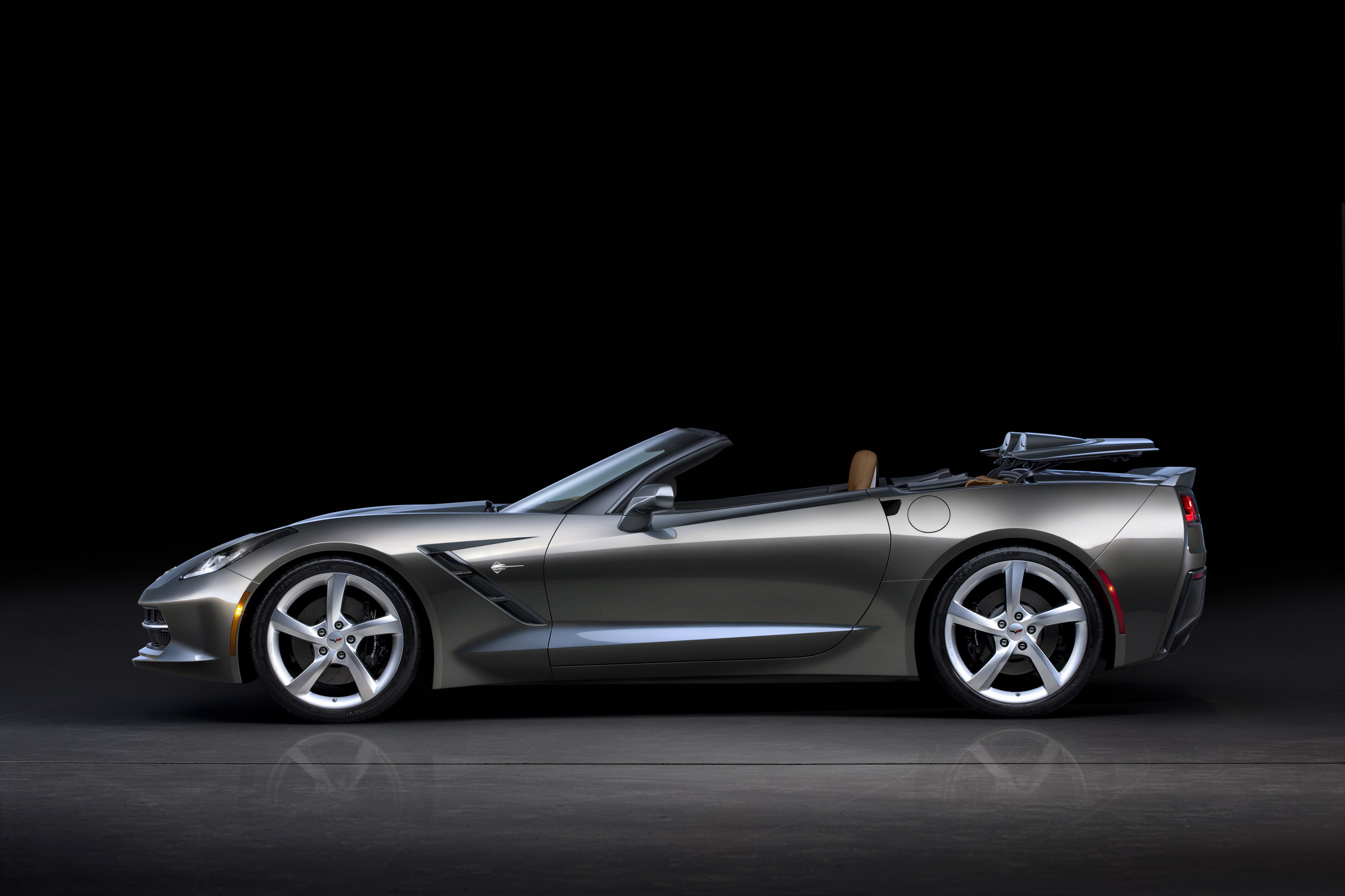Chevrolet Corvette Stingray Convertible photo #16