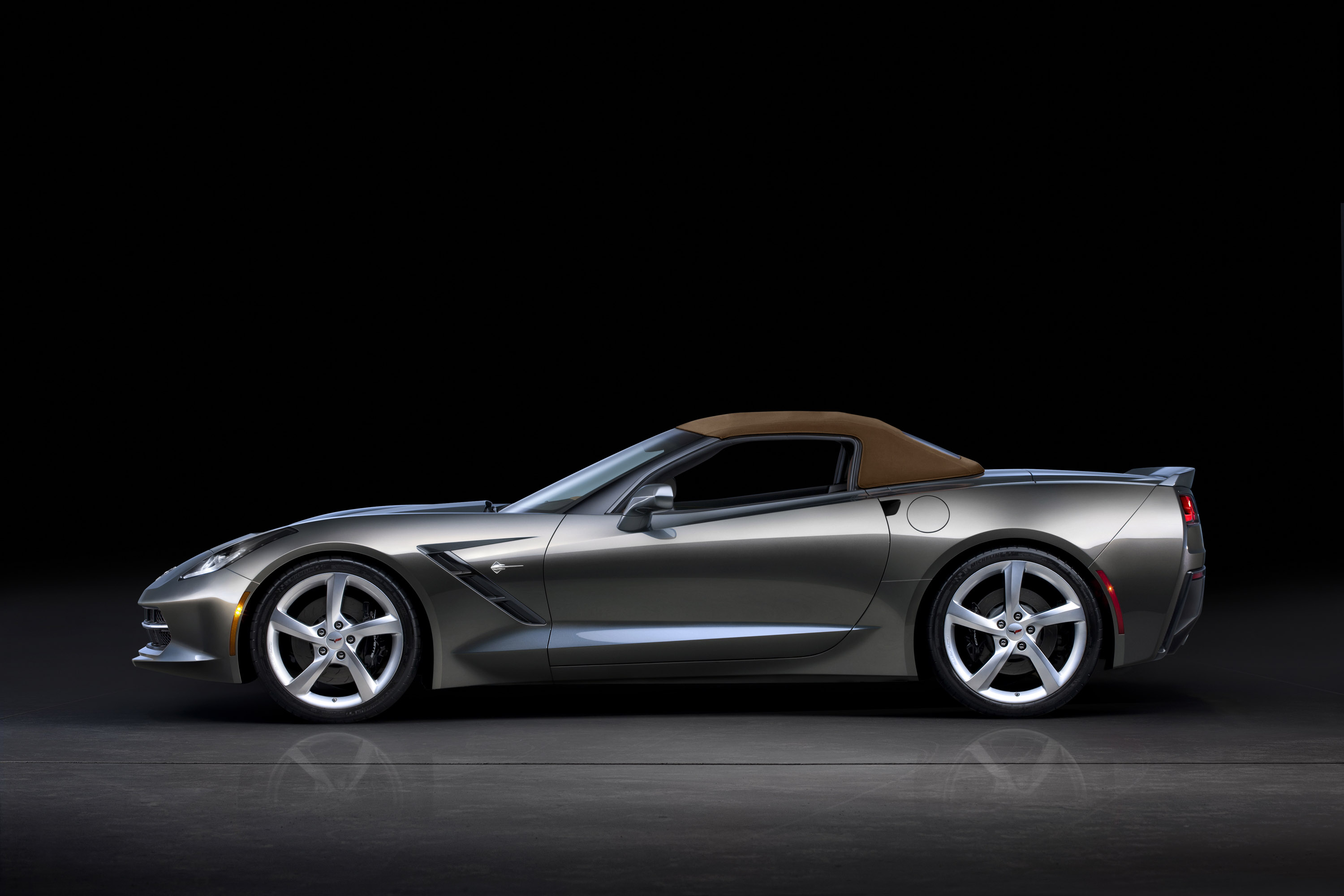 Chevrolet Corvette Stingray Convertible photo #19