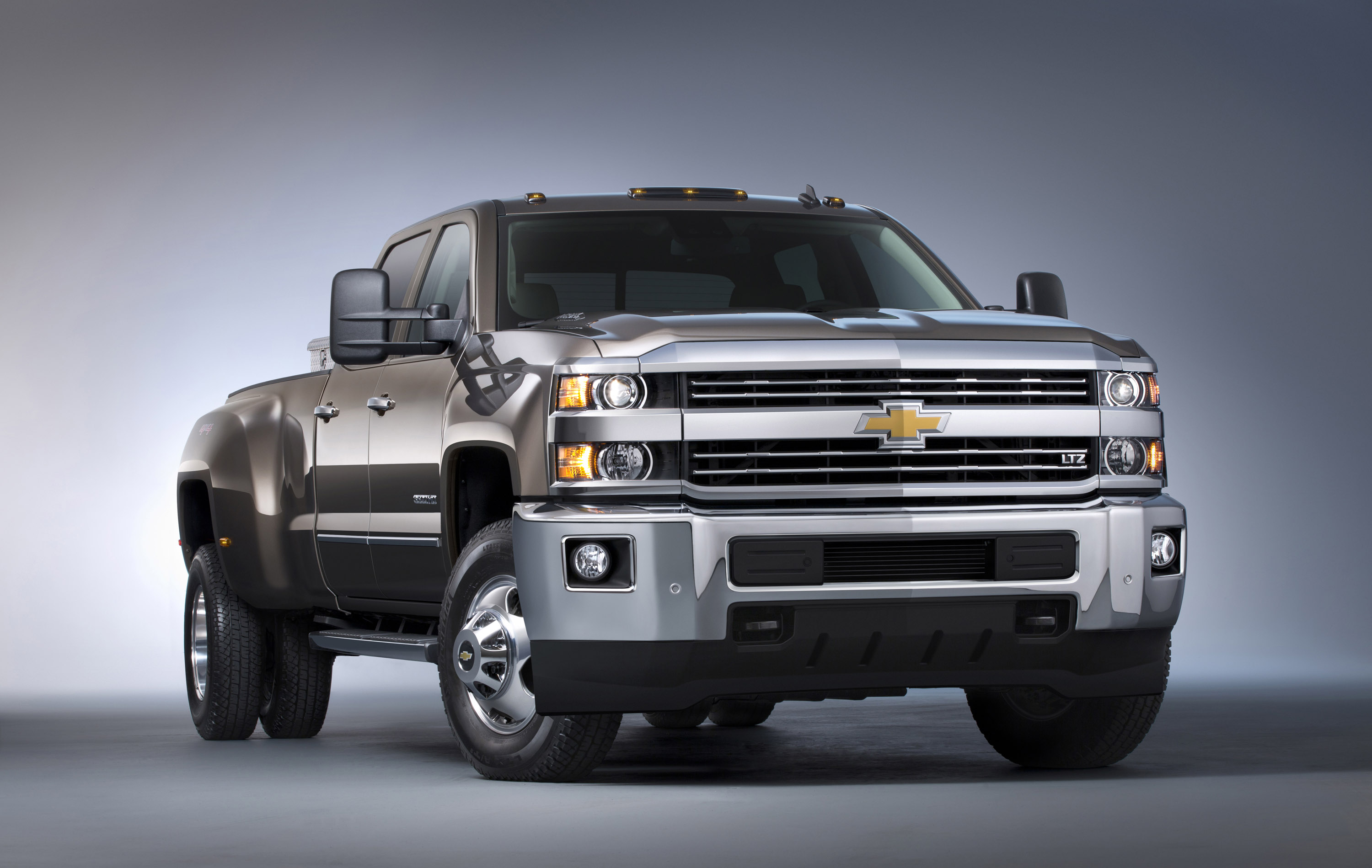 Chevrolet Silverado HD photo #1