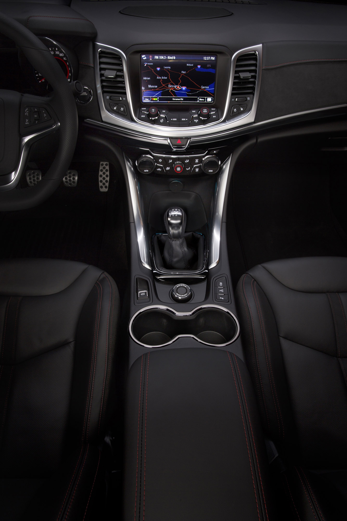 Chevrolet SS photo #41