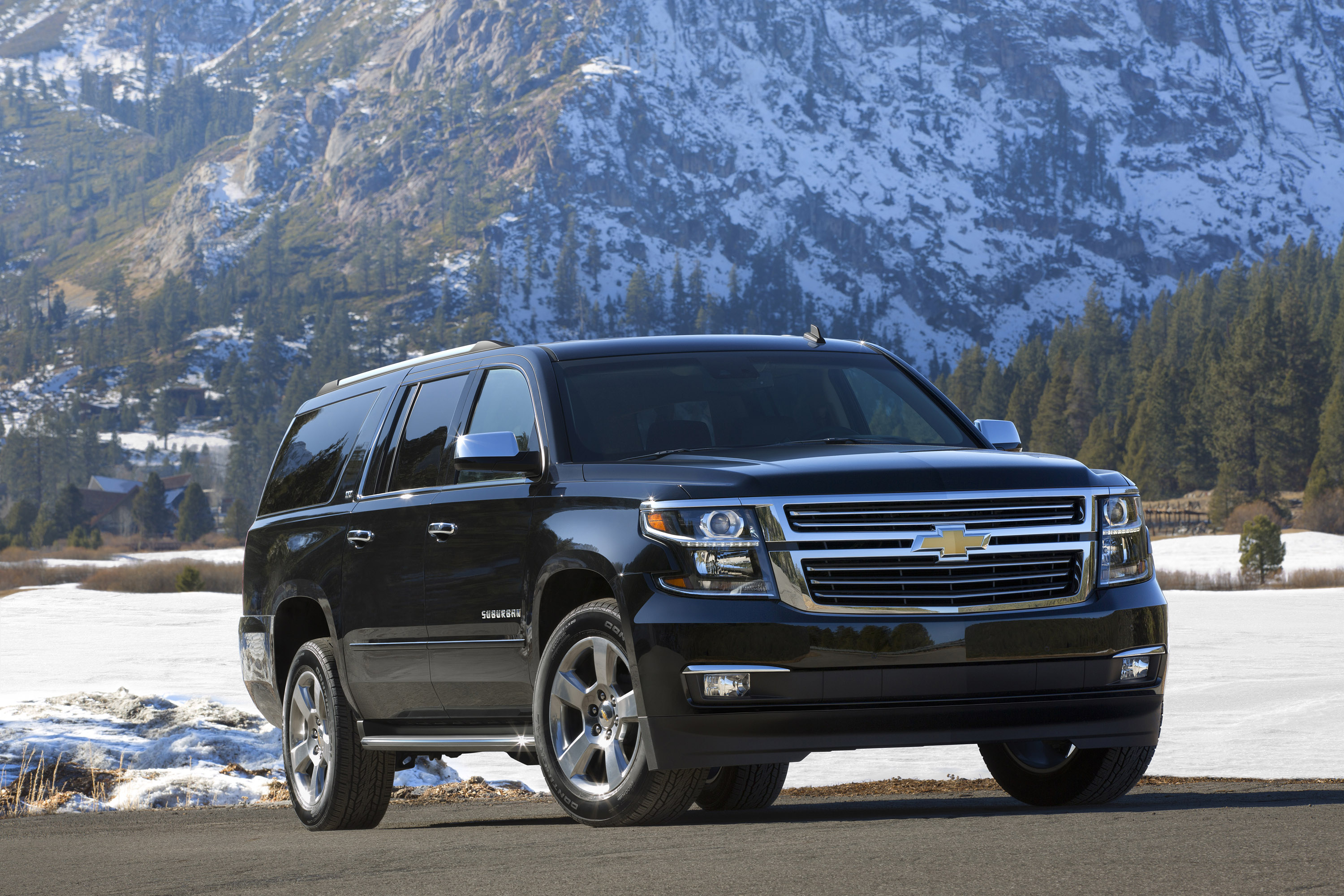 Chevrolet Suburban photo #1