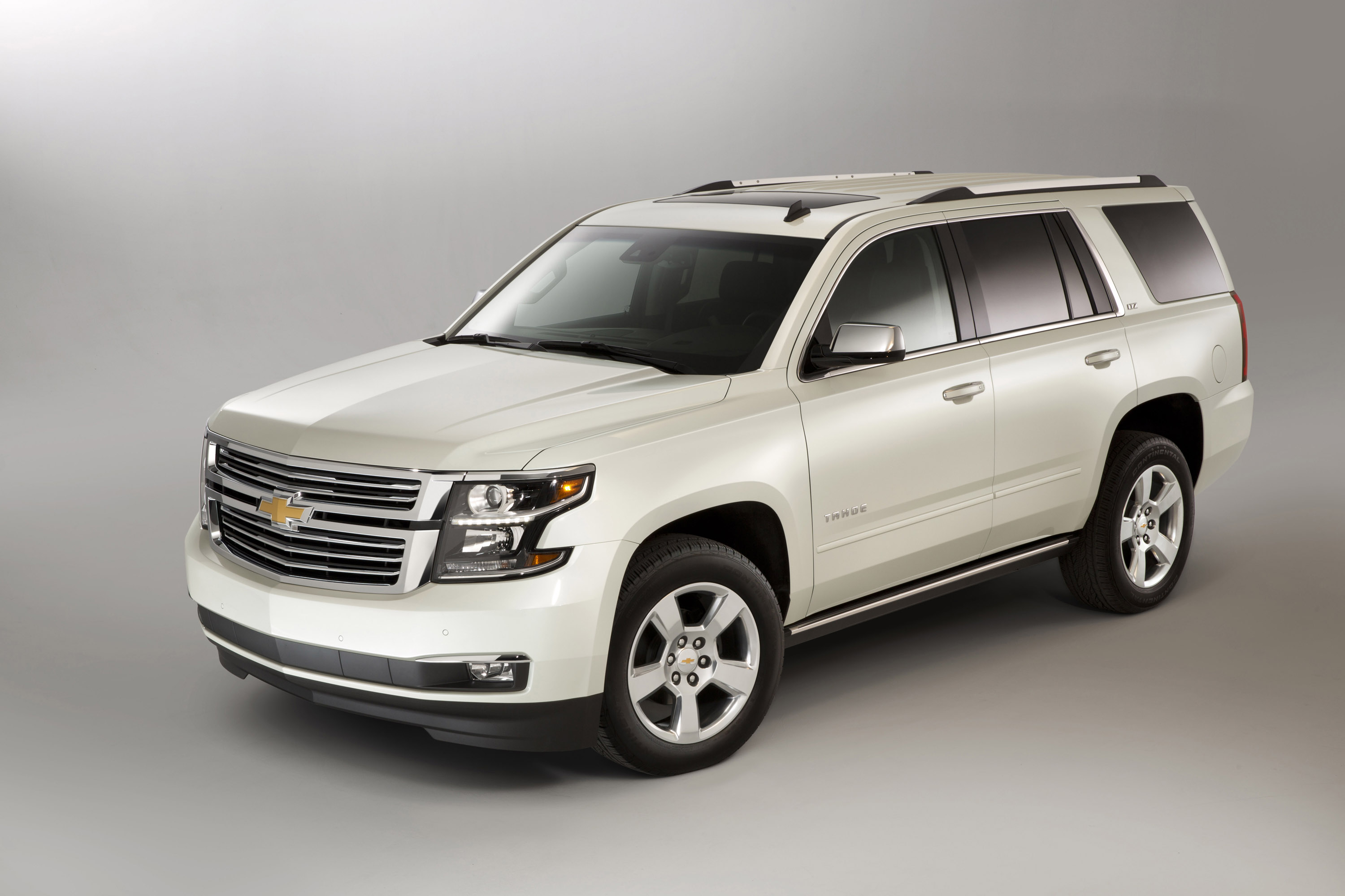 Chevrolet Tahoe photo #2