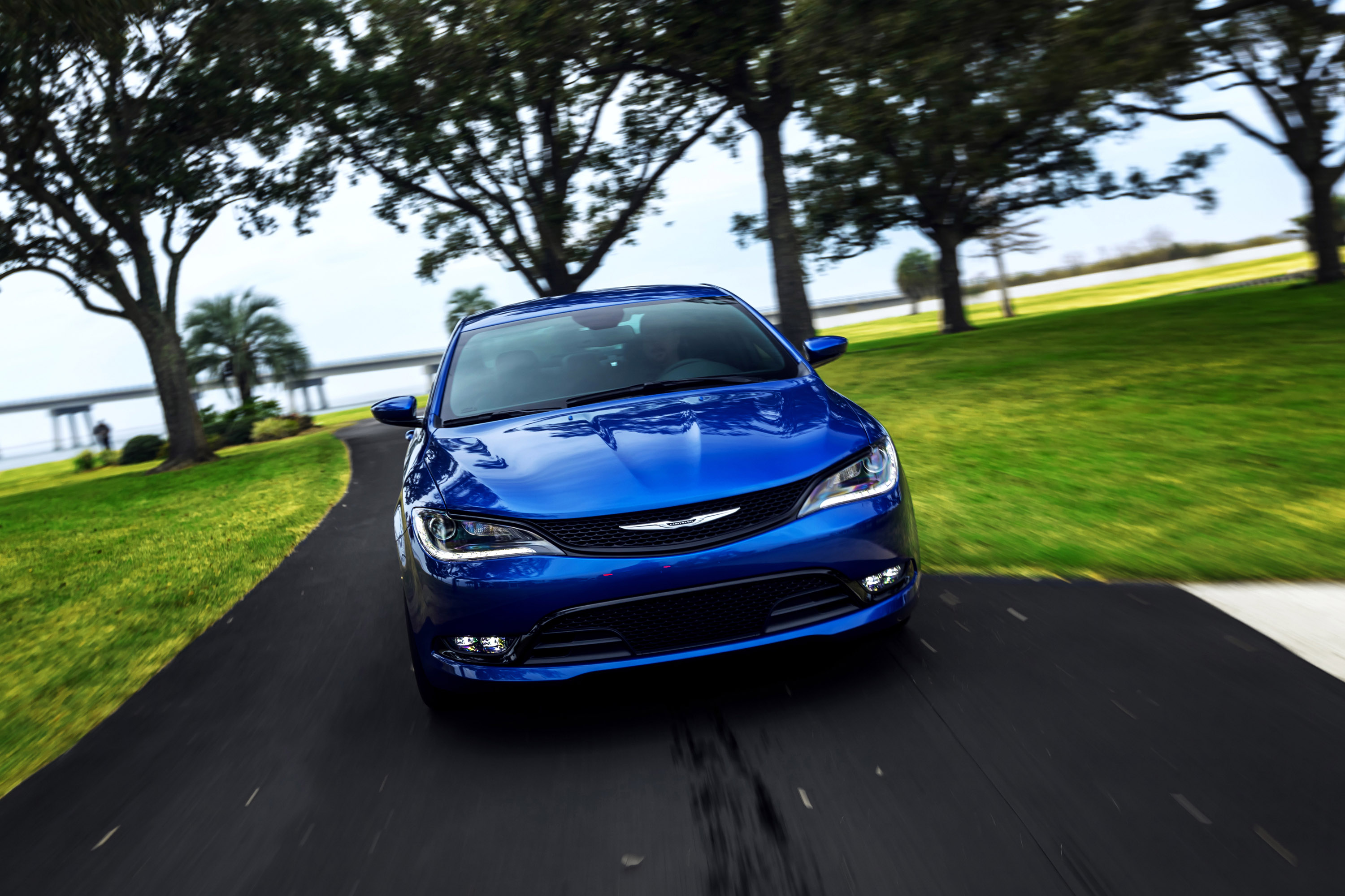 Chrysler 200 photo #19
