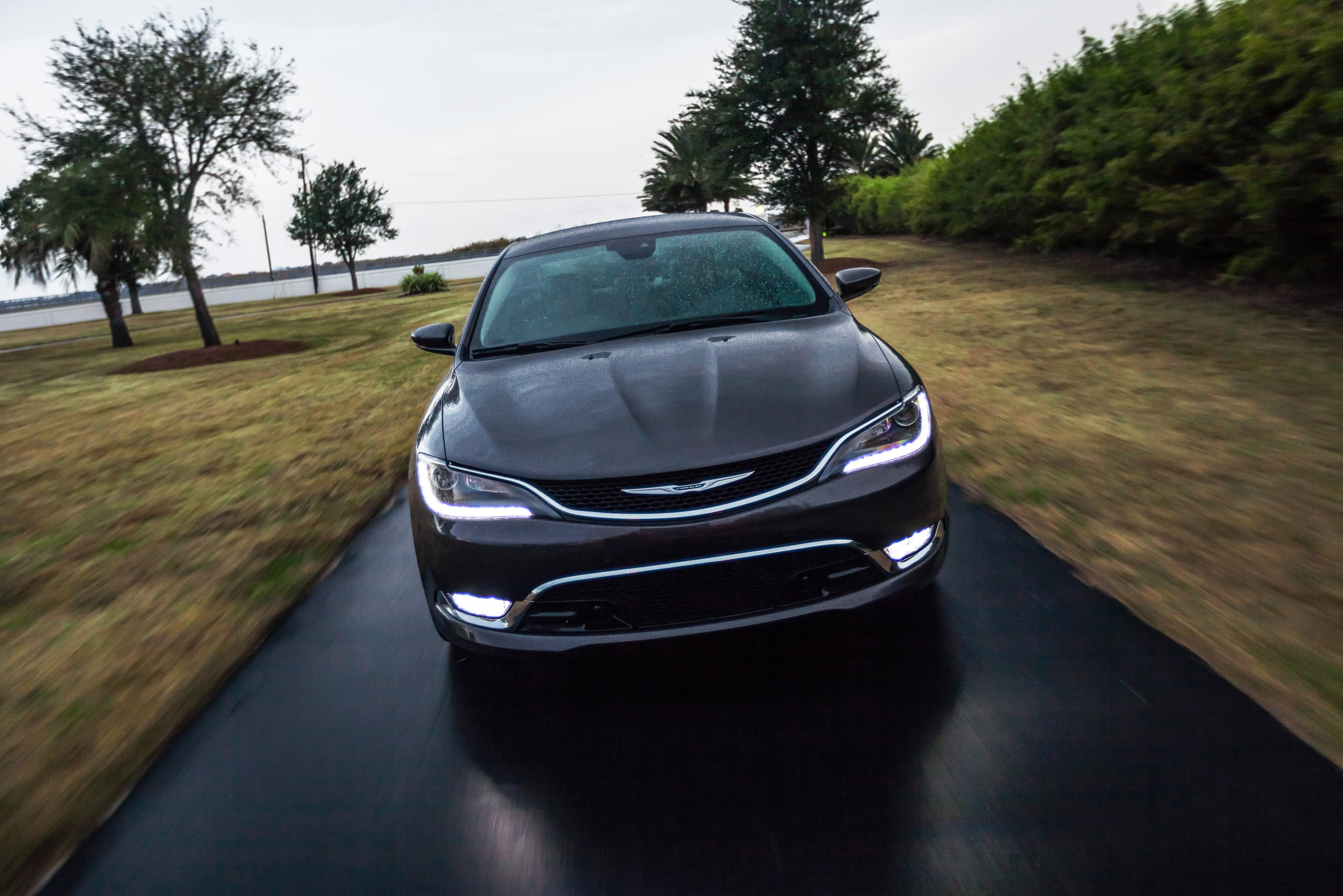 Chrysler 200 photo #29