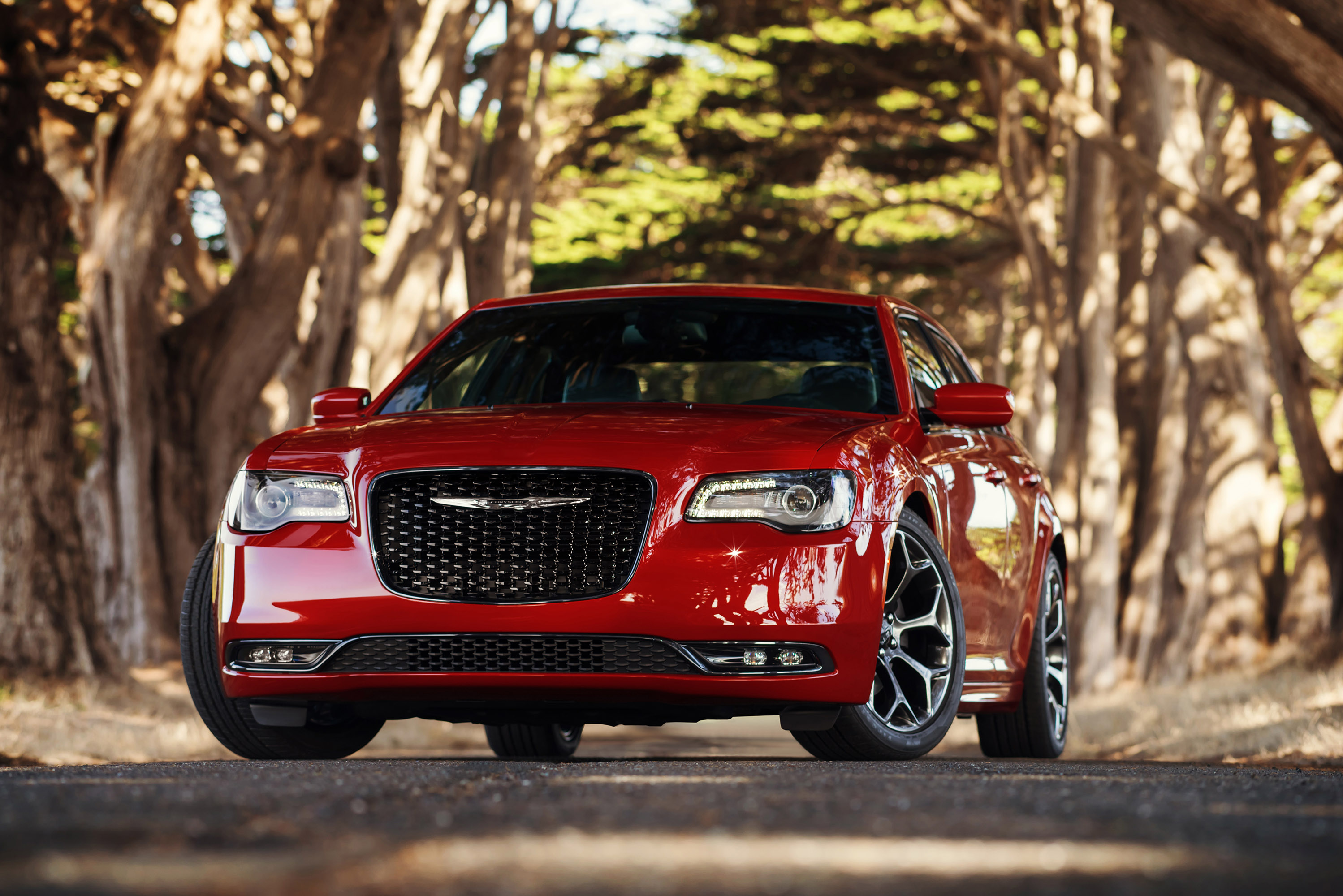 Chrysler 300 photo #2