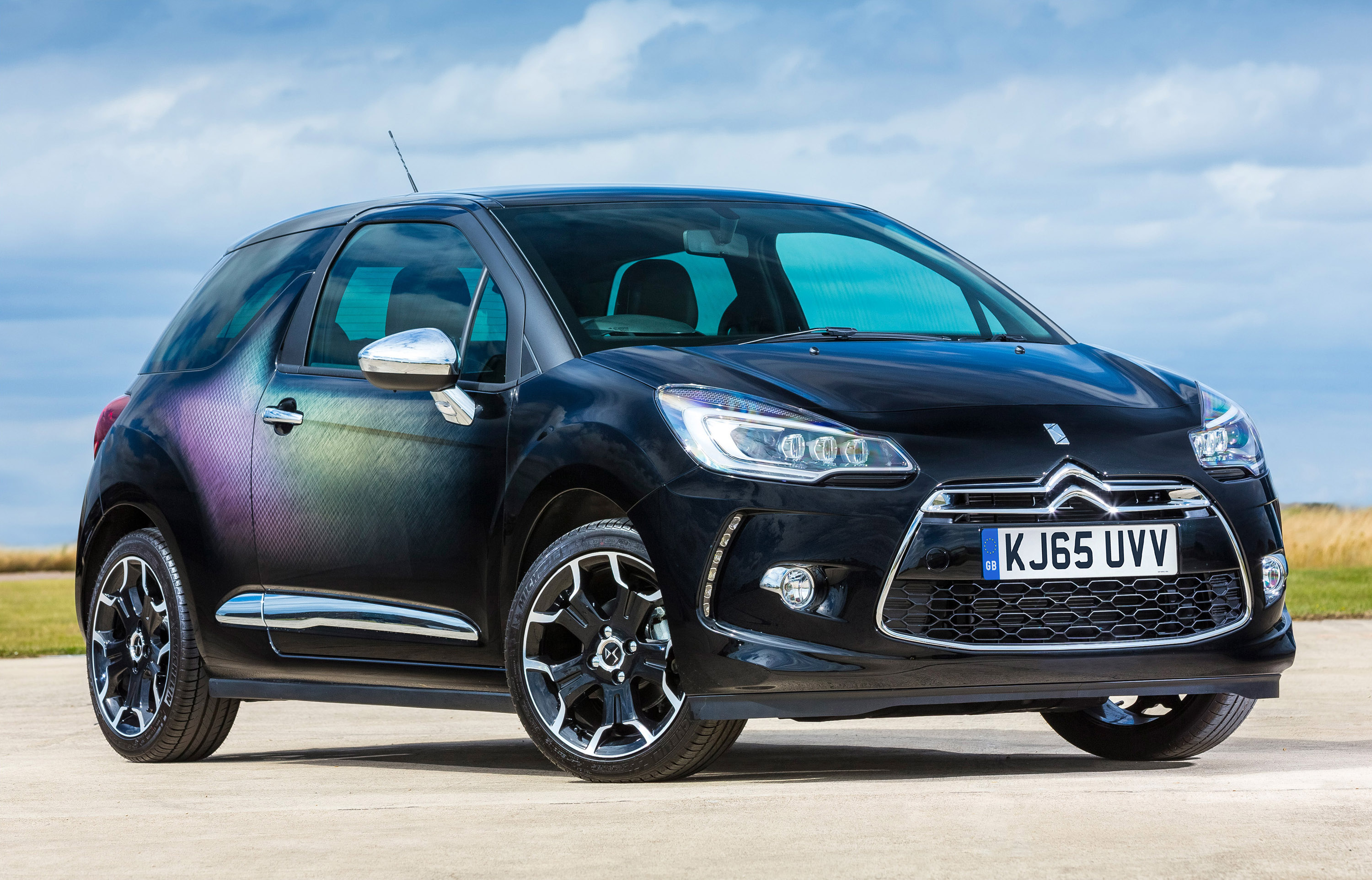 Citroen DS3 Dark Light photo #1