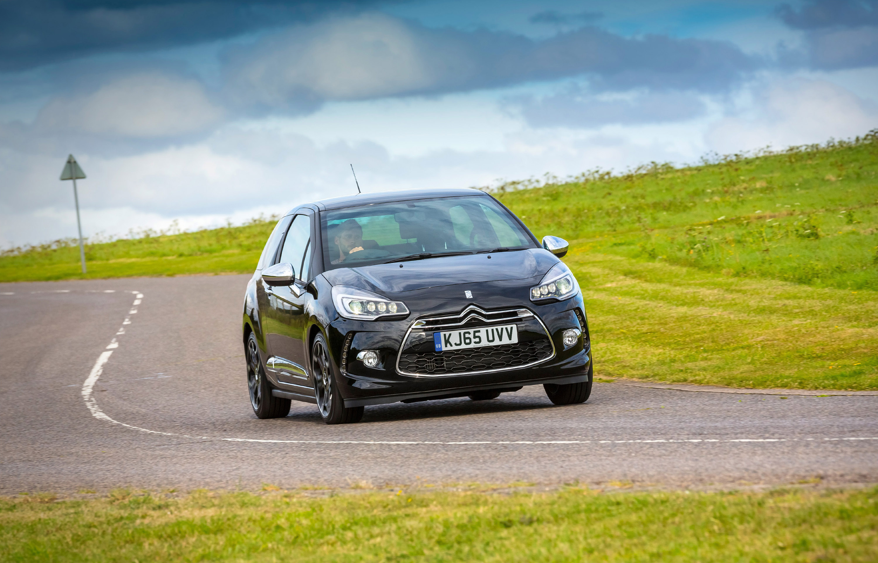 Citroen DS3 Dark Light photo #8