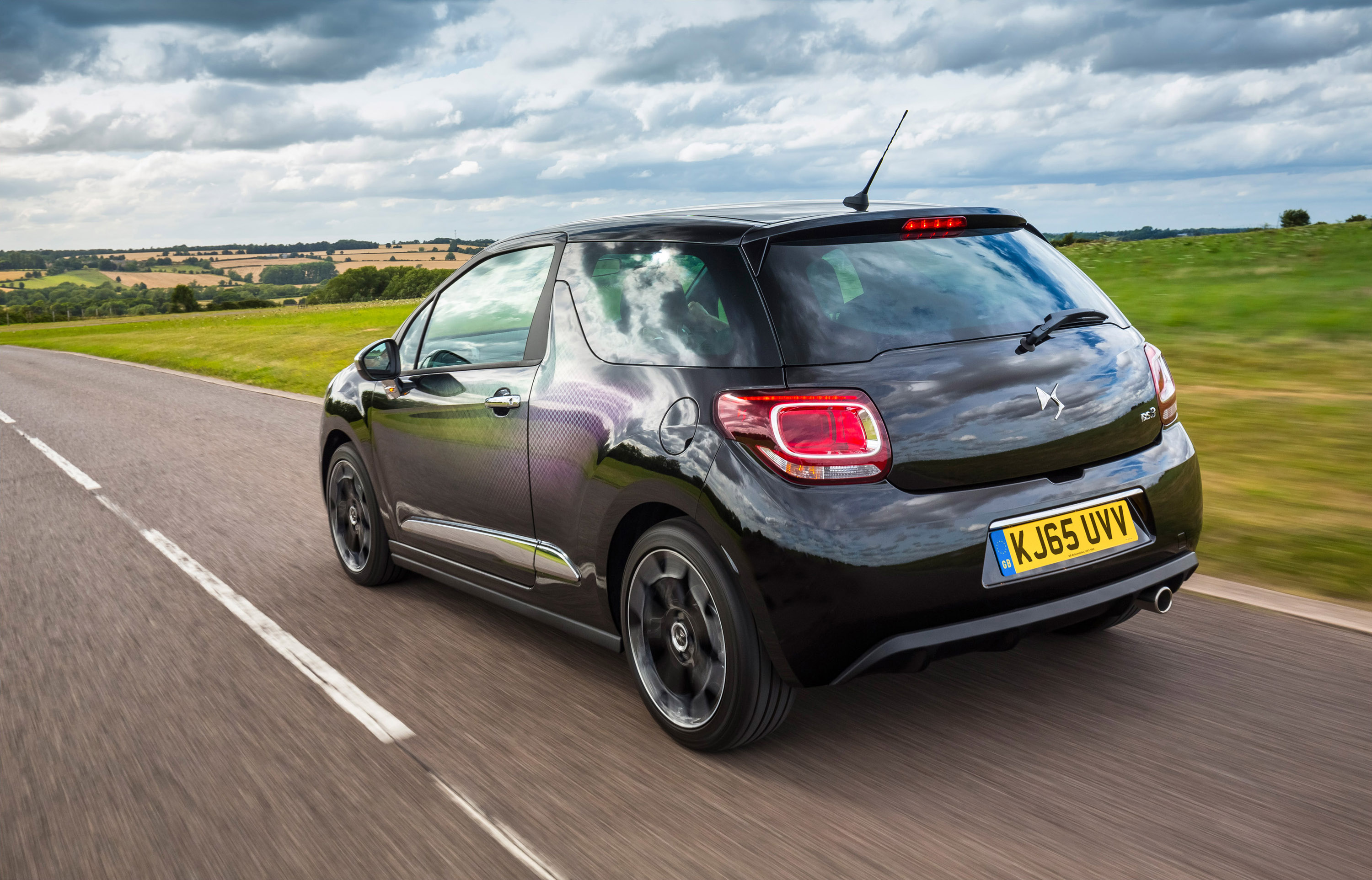 Citroen DS3 Dark Light photo #10