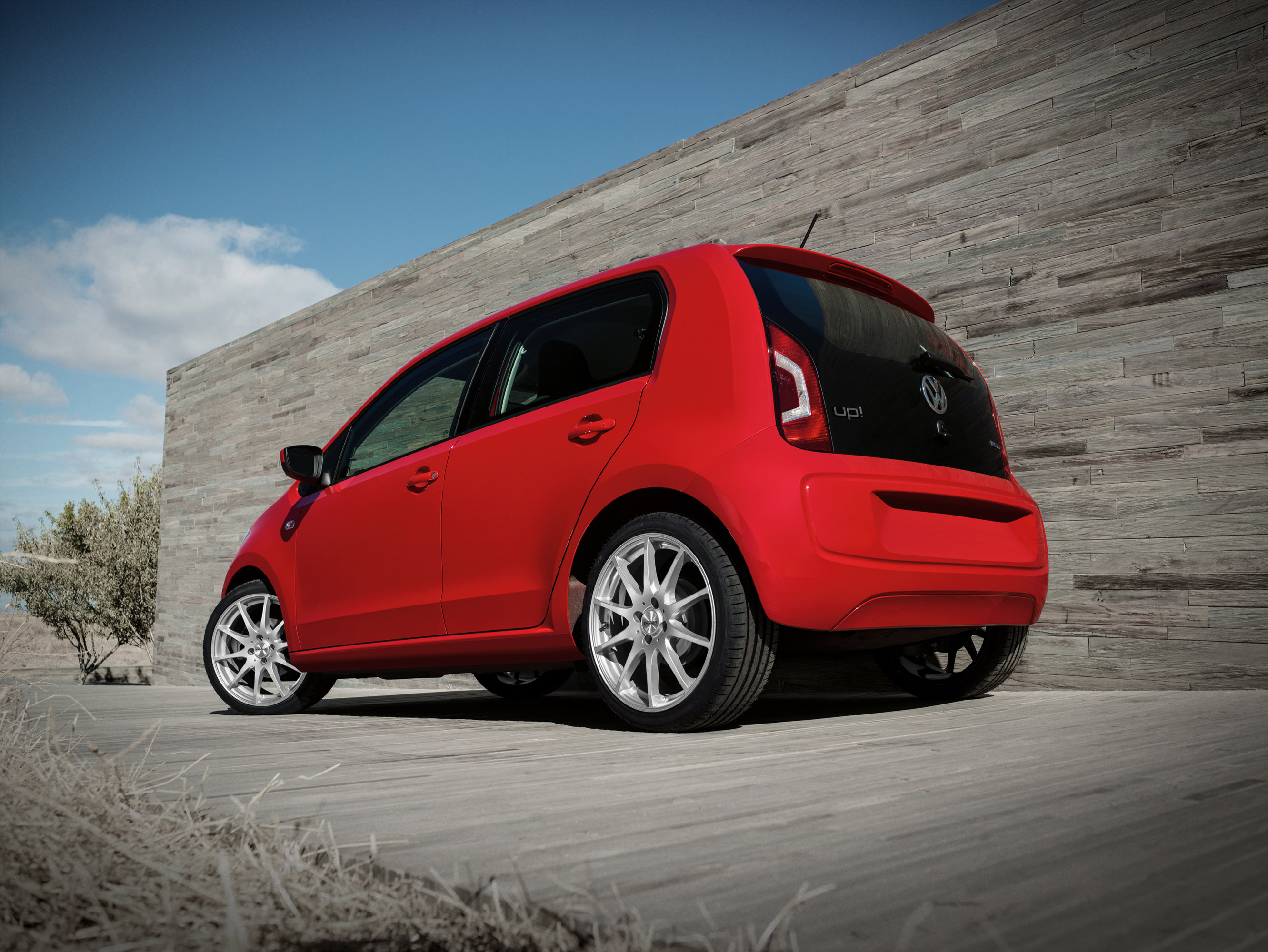 Dezent Volkswagen Up photo #2