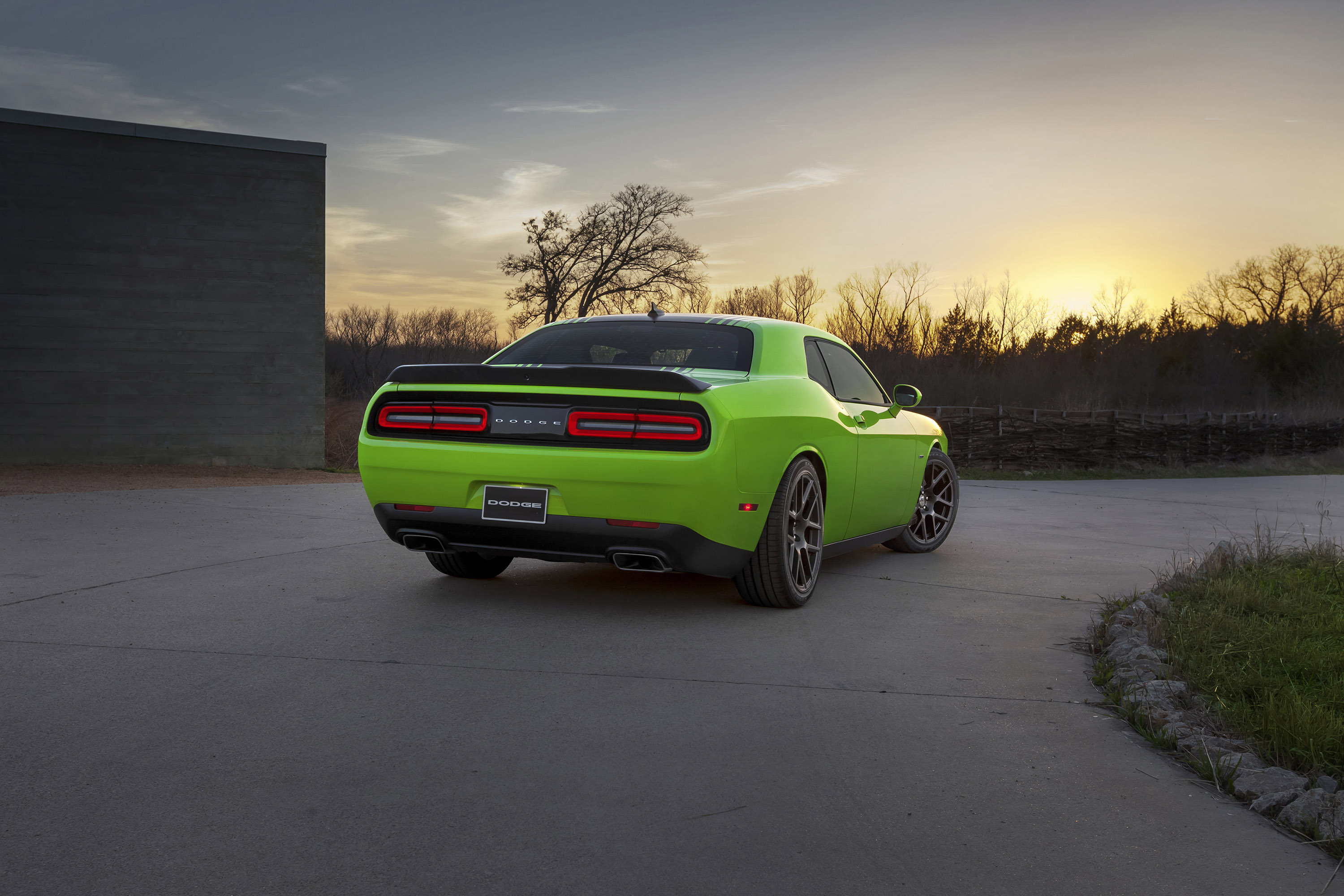 Dodge Challenger photo #22