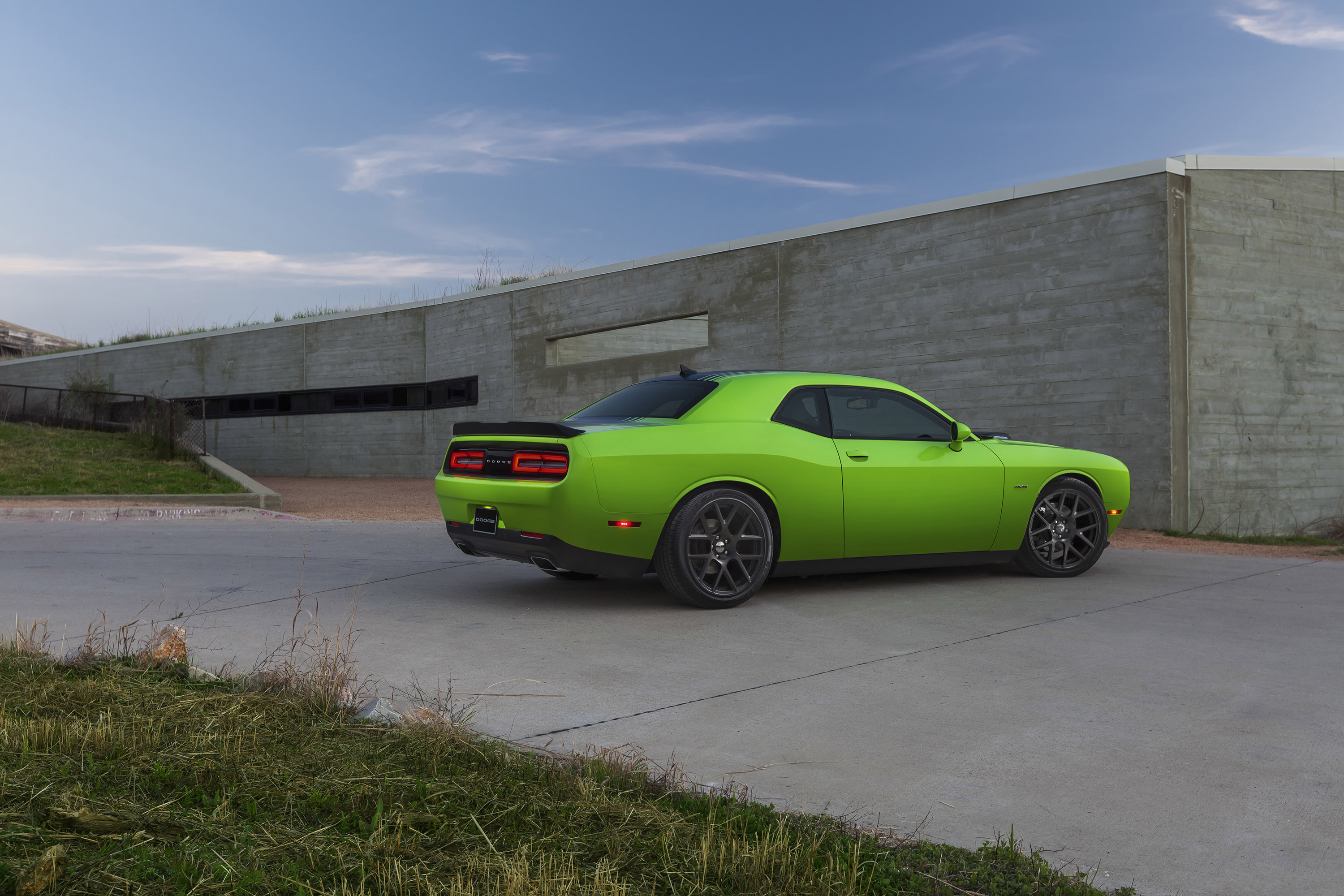Dodge Challenger photo #23