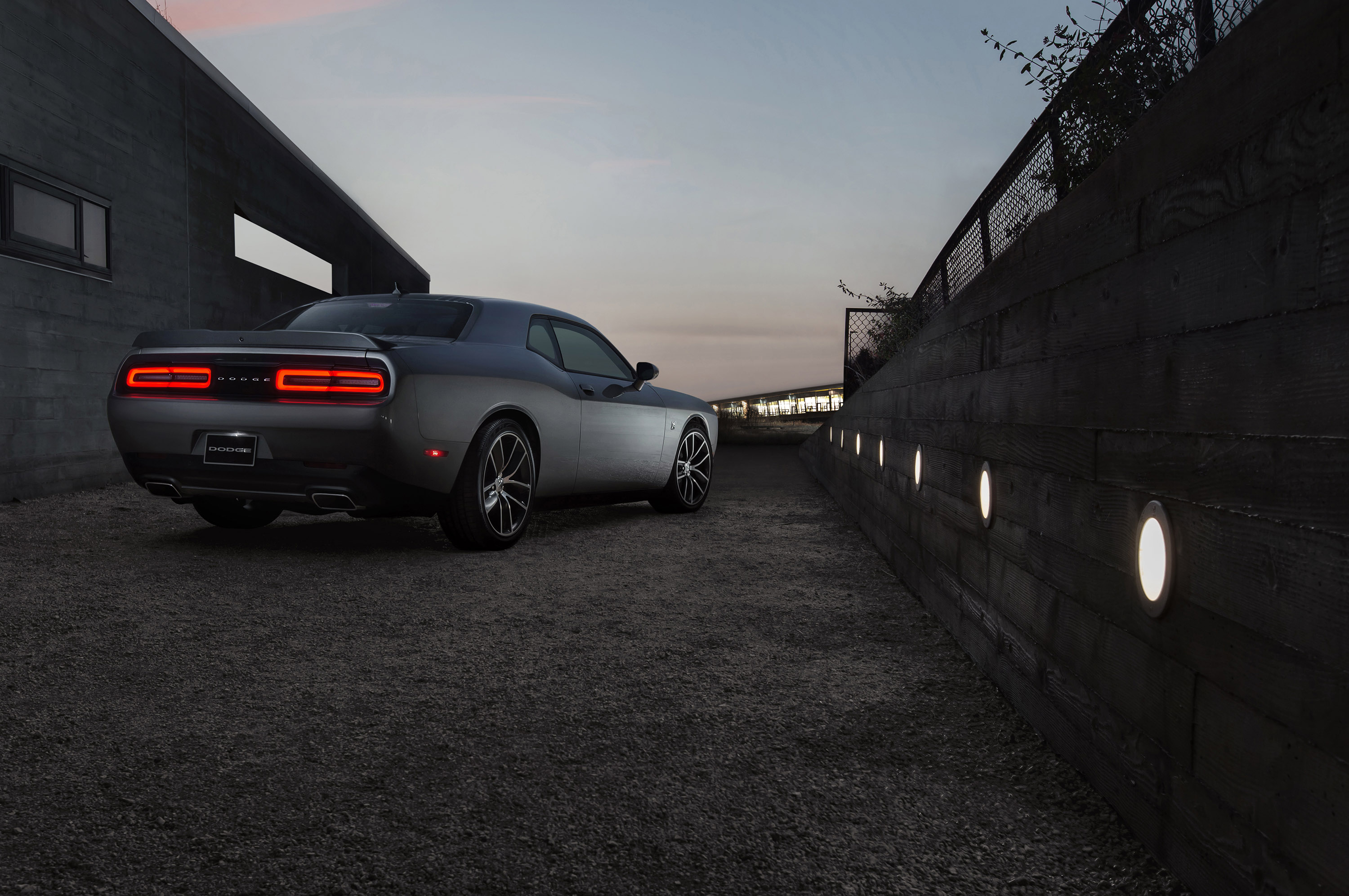 Dodge Challenger photo #31