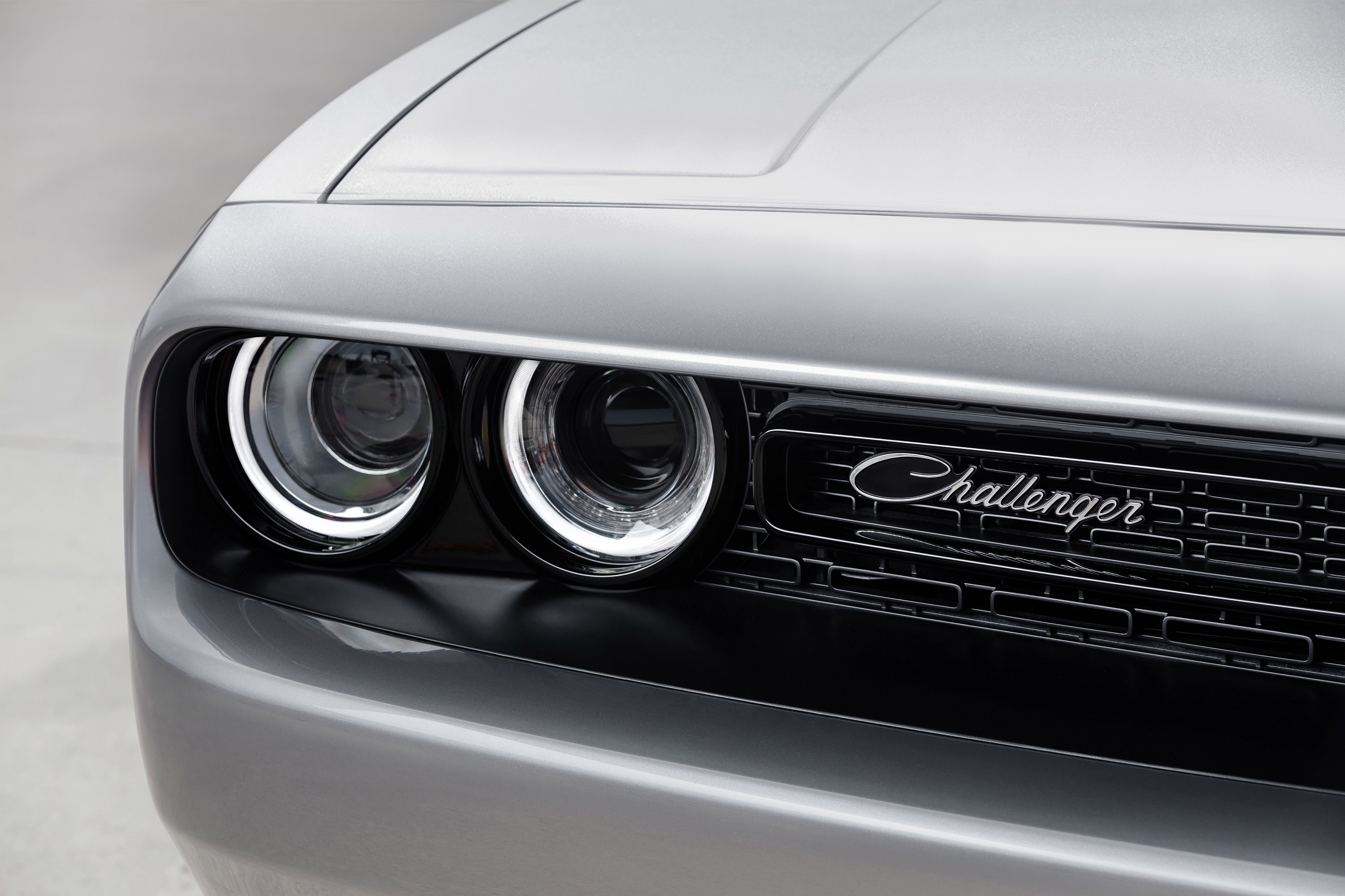 Dodge Challenger photo #35