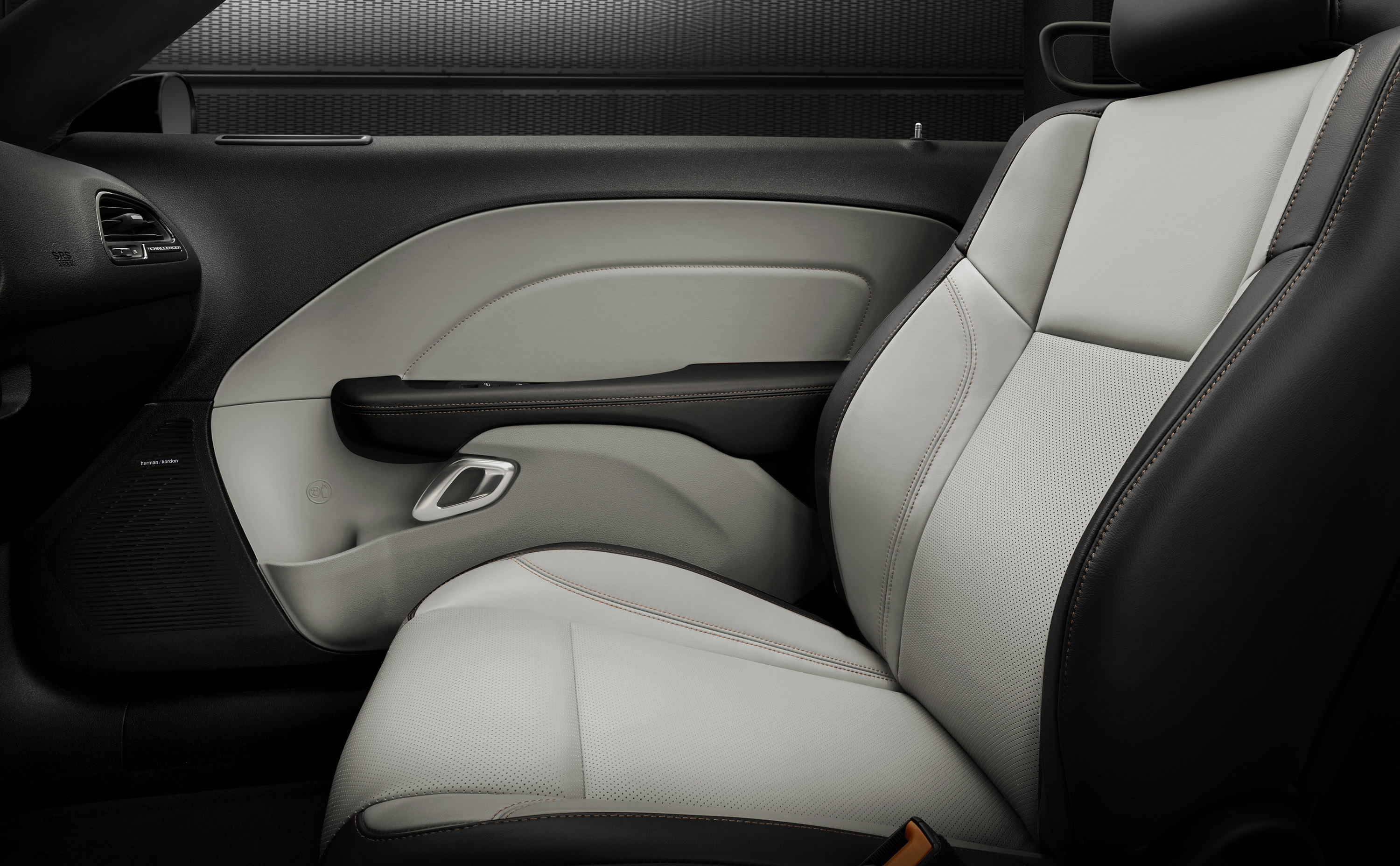 Dodge Challenger photo #84