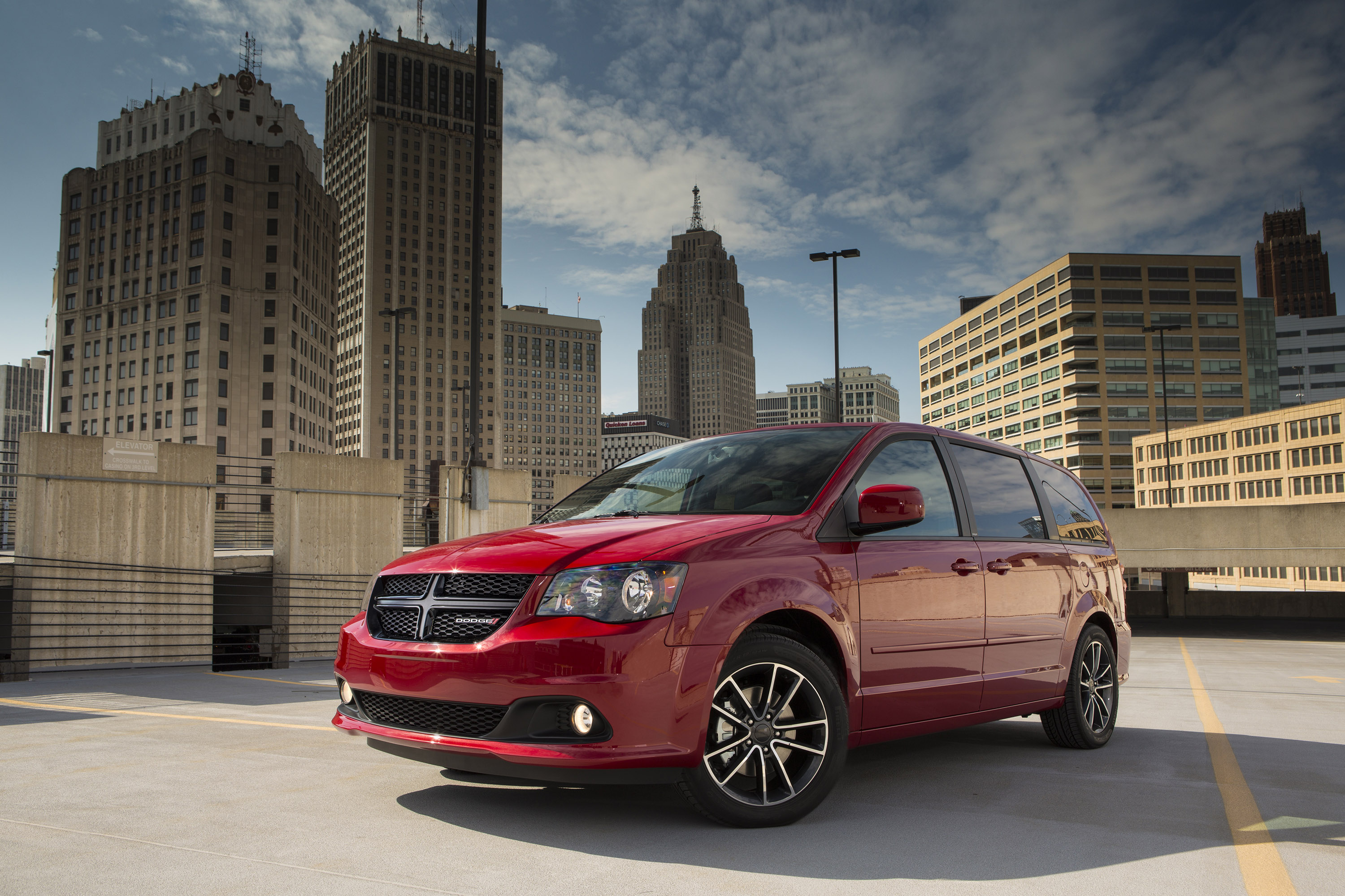 Dodge Grand Caravan photo #1