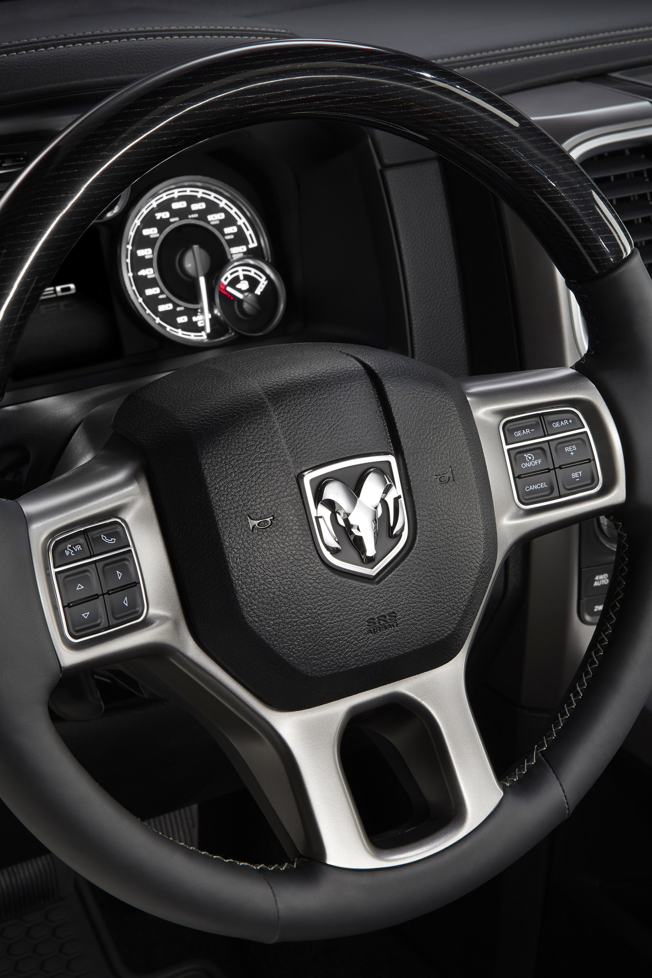 Dodge Ram 1500 Laramie Limited photo #33