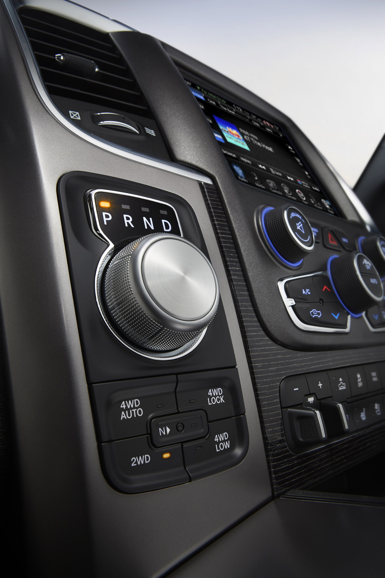 Dodge Ram 1500 Laramie Limited photo #37