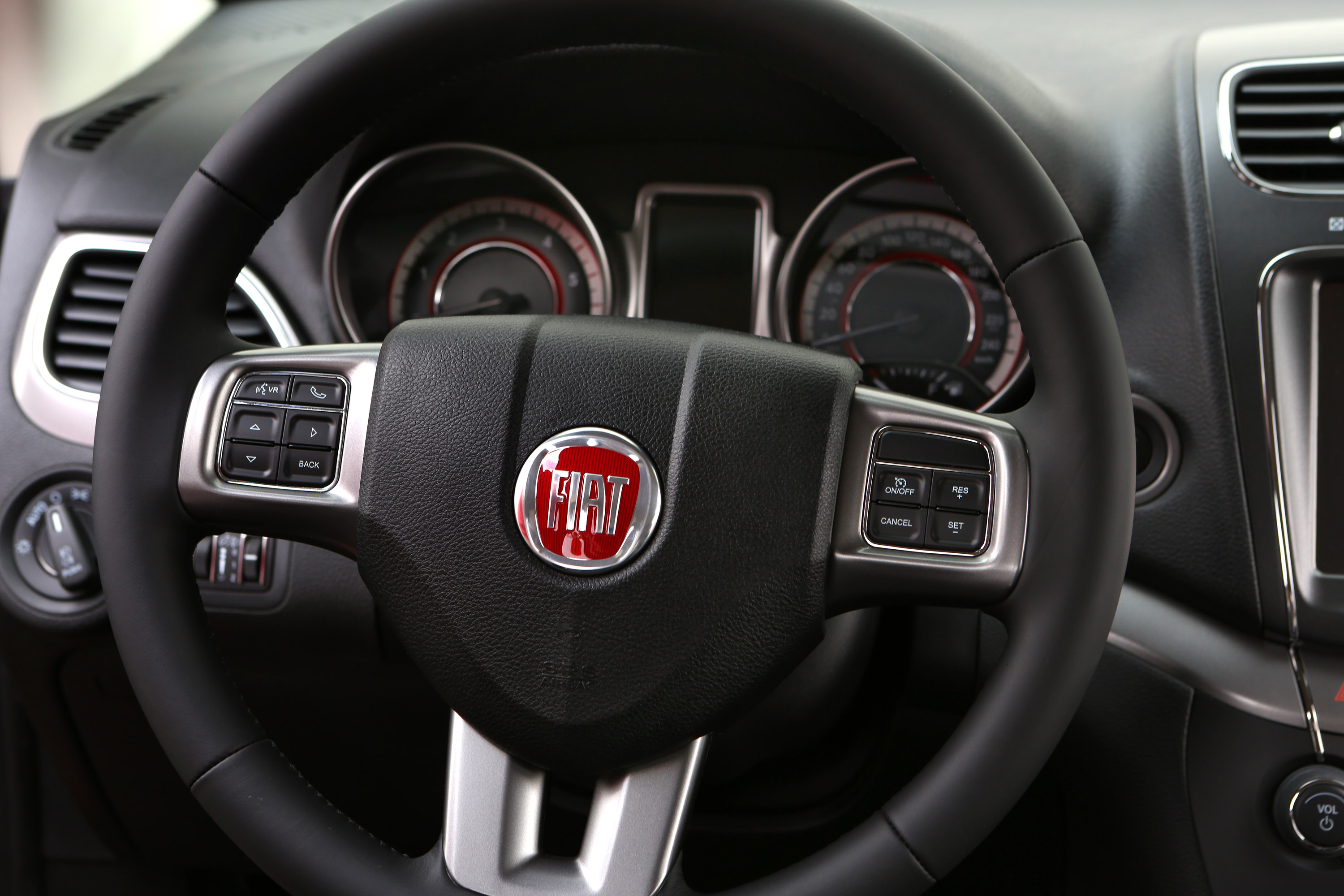 Fiat Freemont Cross photo #83