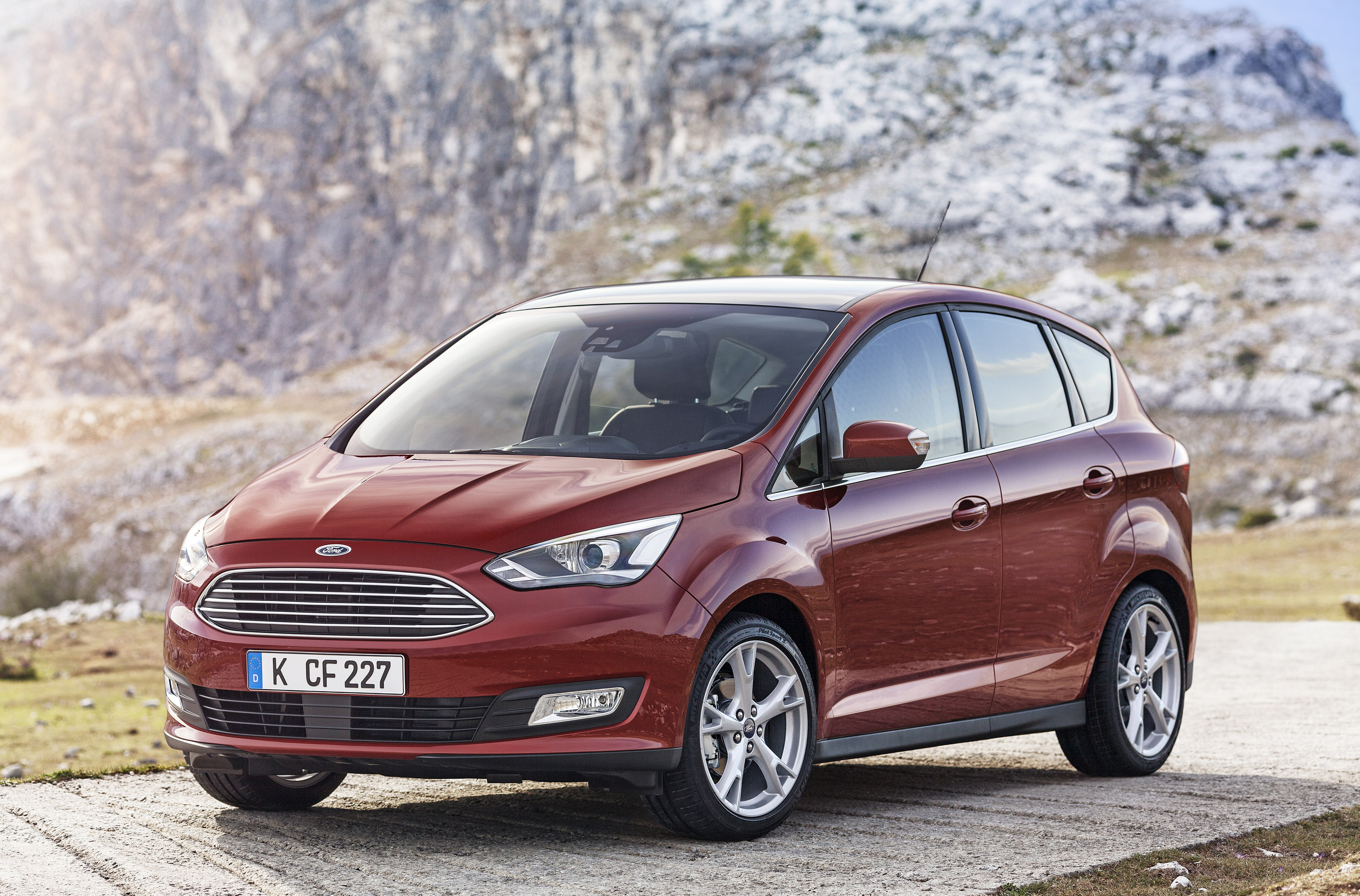 Ford C-MAX photo #1