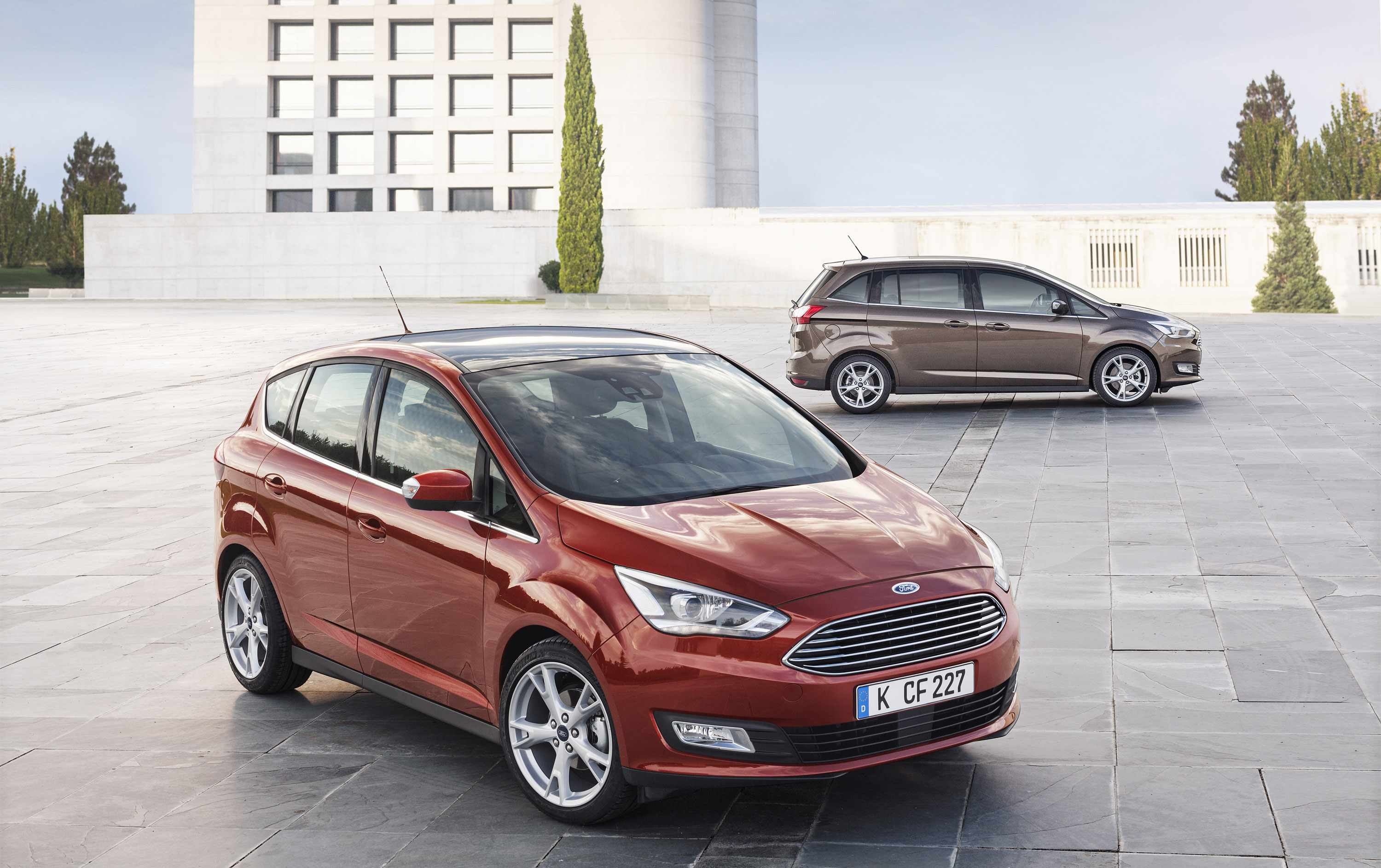 Ford C-MAX photo #11