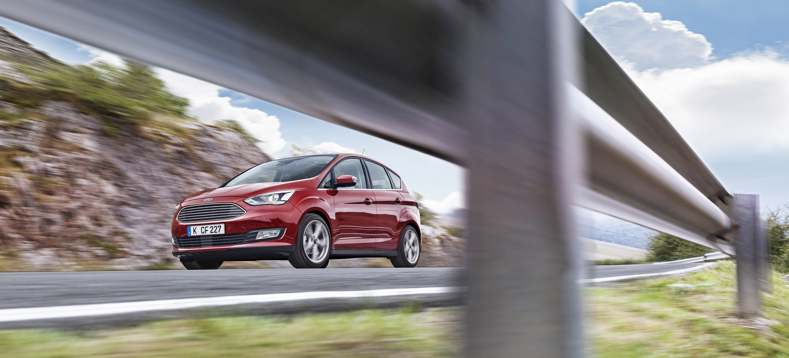 Ford C-MAX photo #13
