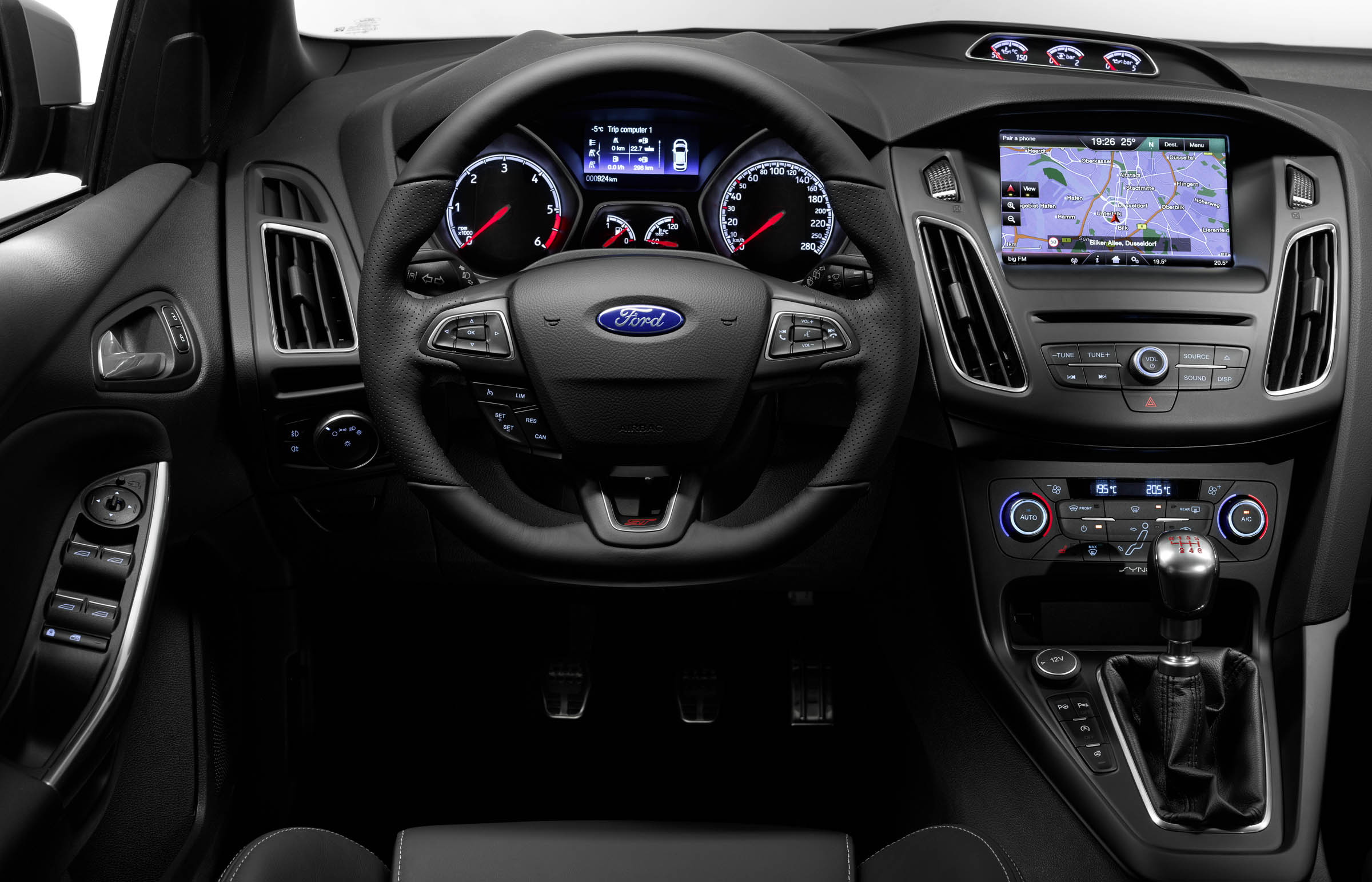 Ford Focus ST photo #15