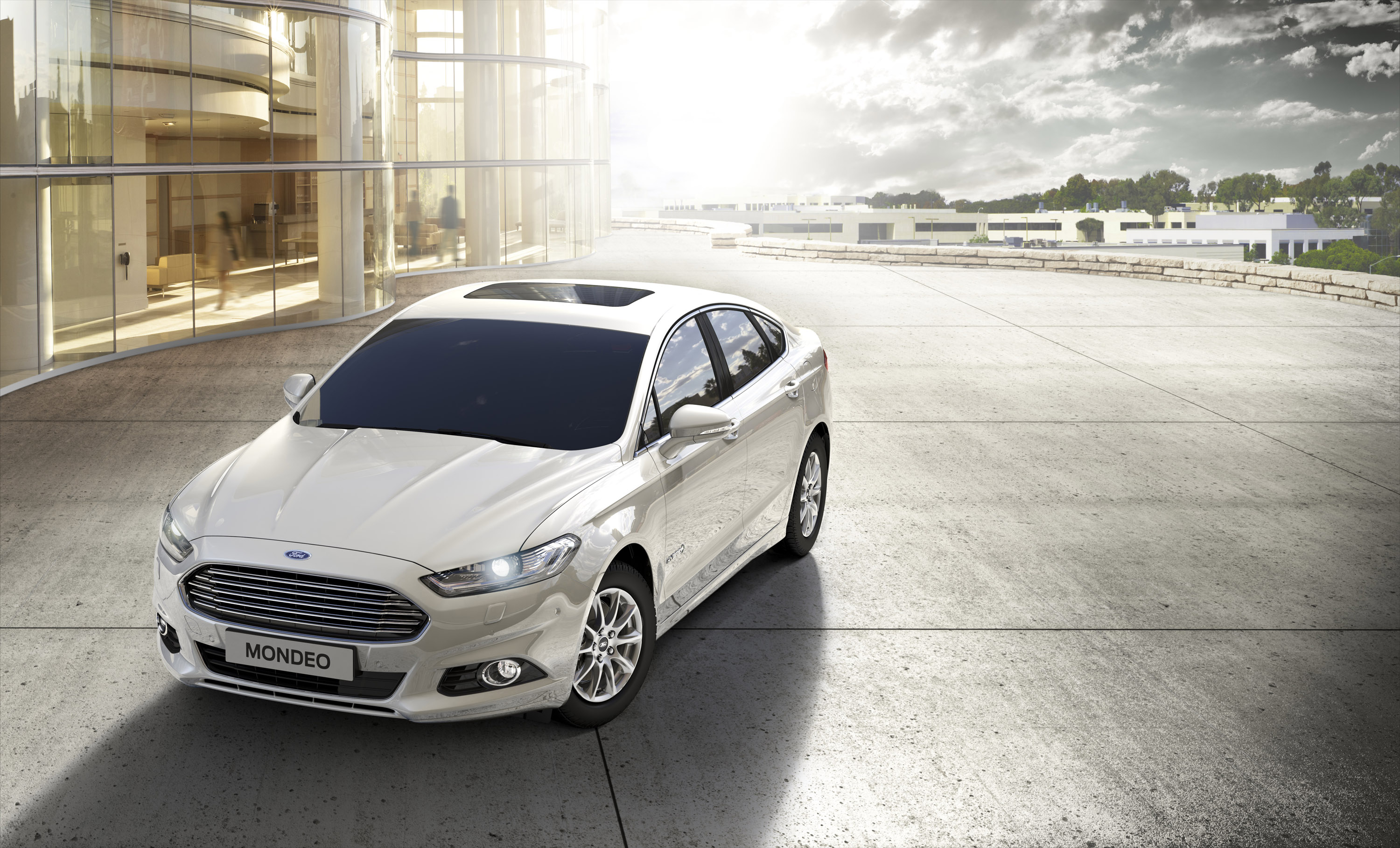 Ford Mondeo Hybrid photo #1