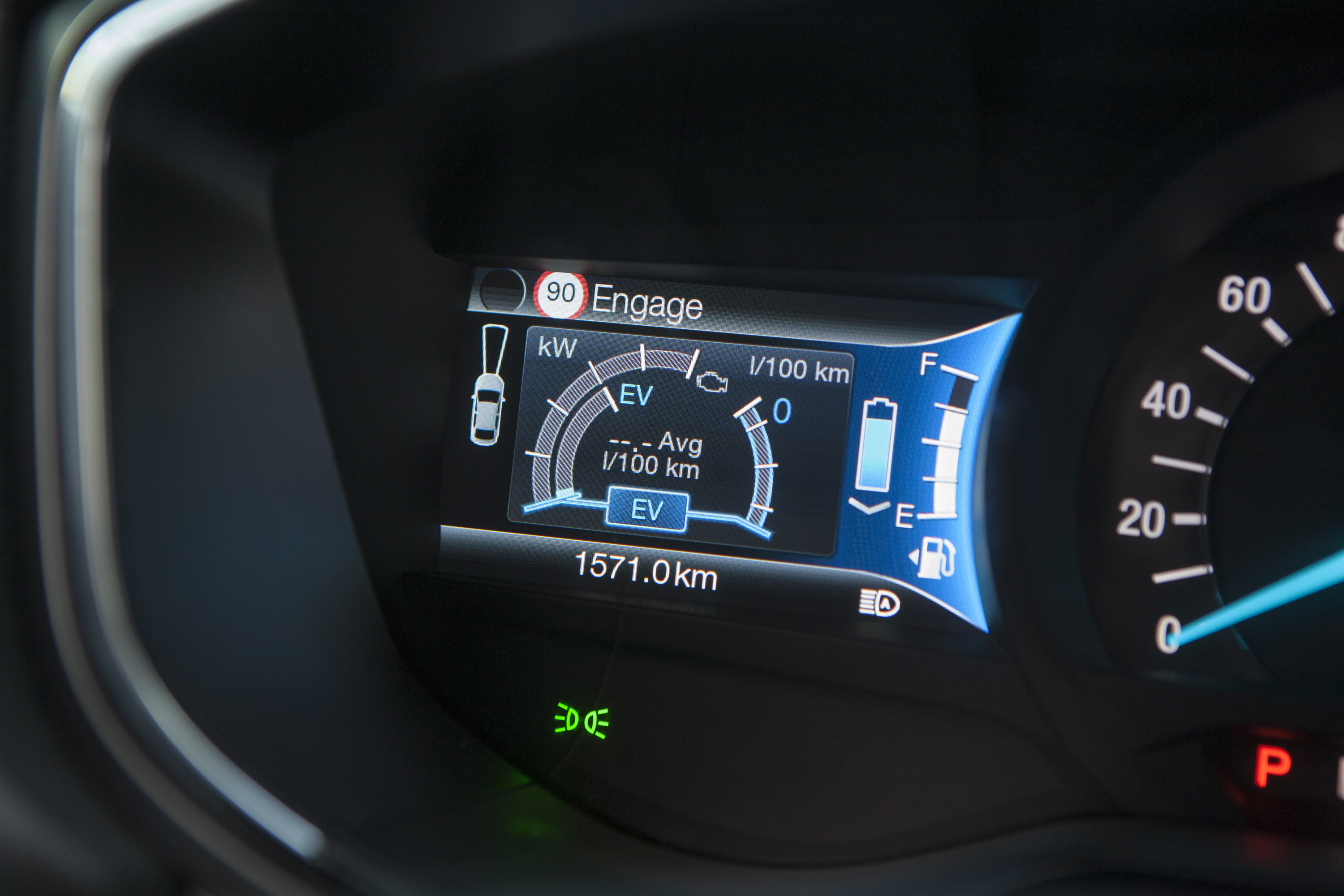 Ford Mondeo Hybrid photo #16