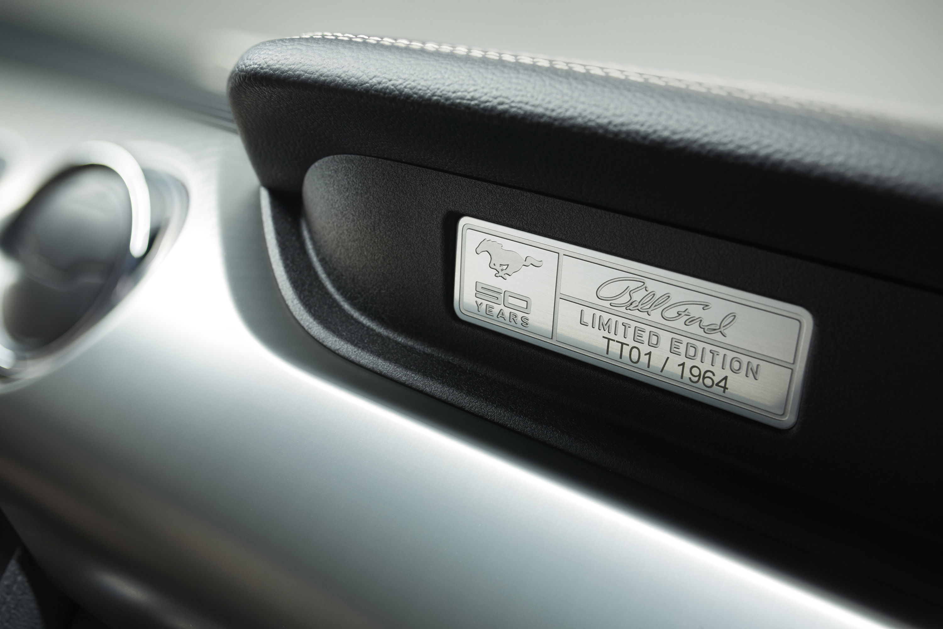 Ford Mustang 50 Year Limited Edition photo #17