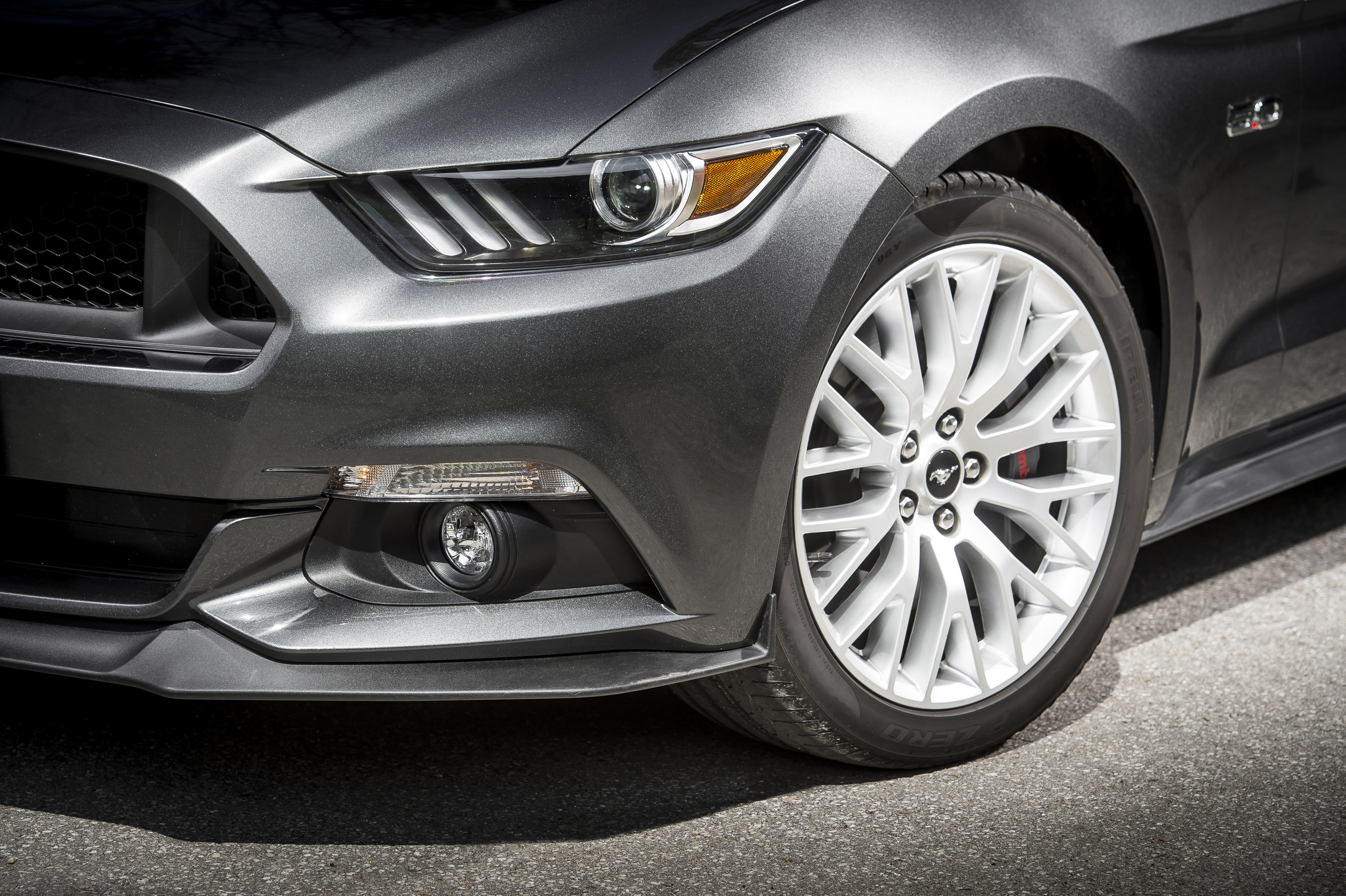 Ford Mustang Convertible EU-Version photo #22