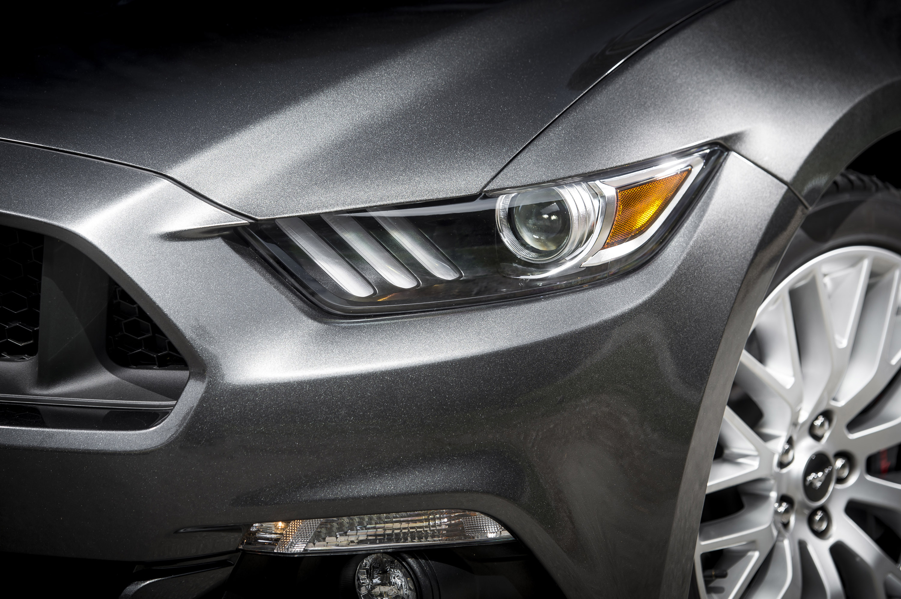 Ford Mustang Convertible EU-Version photo #23