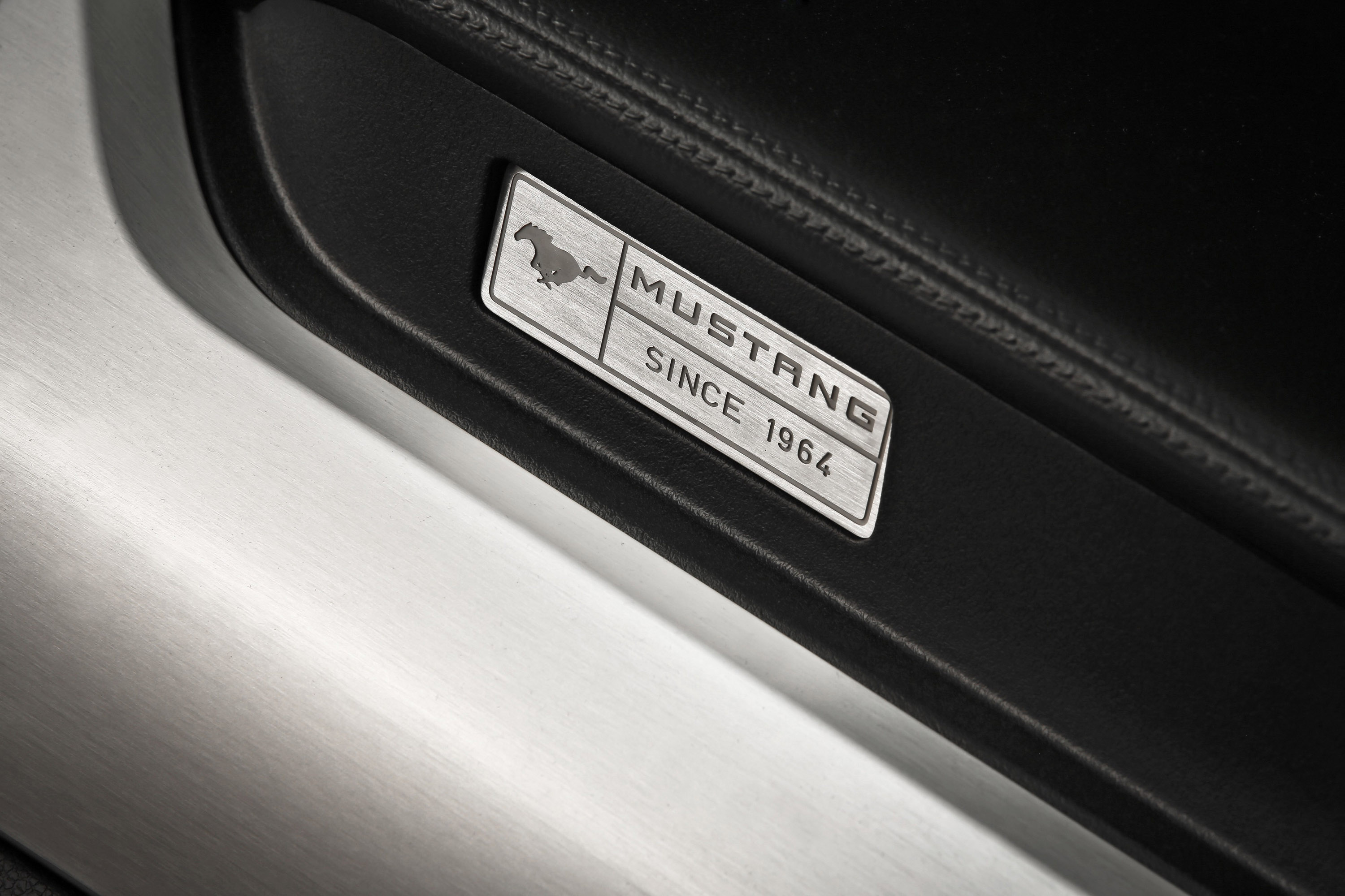 Ford Mustang EU-Version photo #53