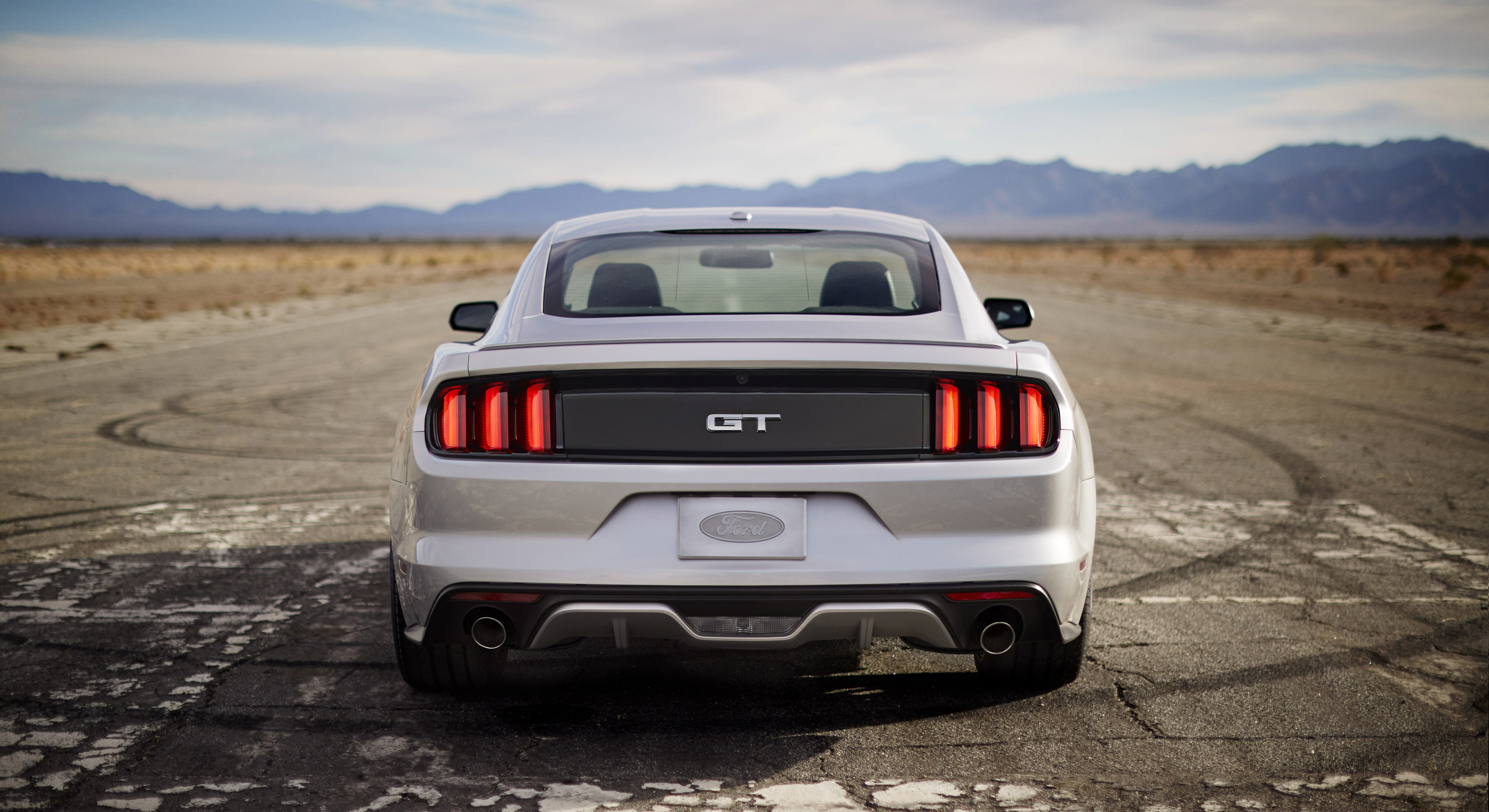 Ford Mustang photo #25