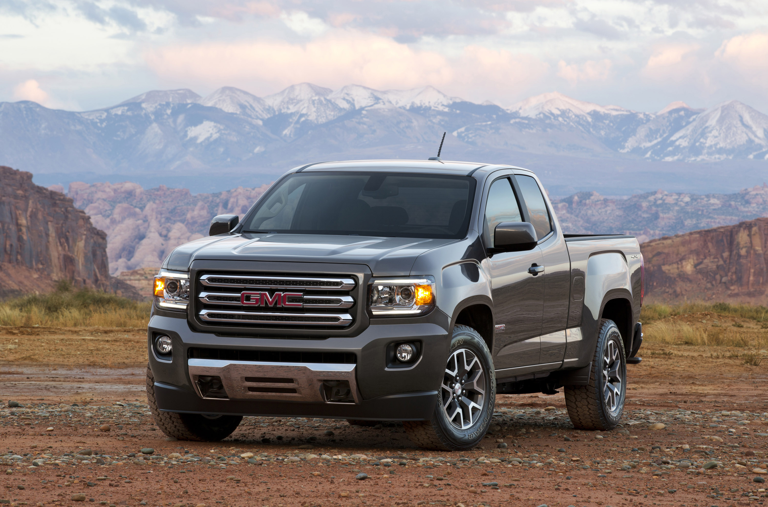 GMC Canyon photo #1