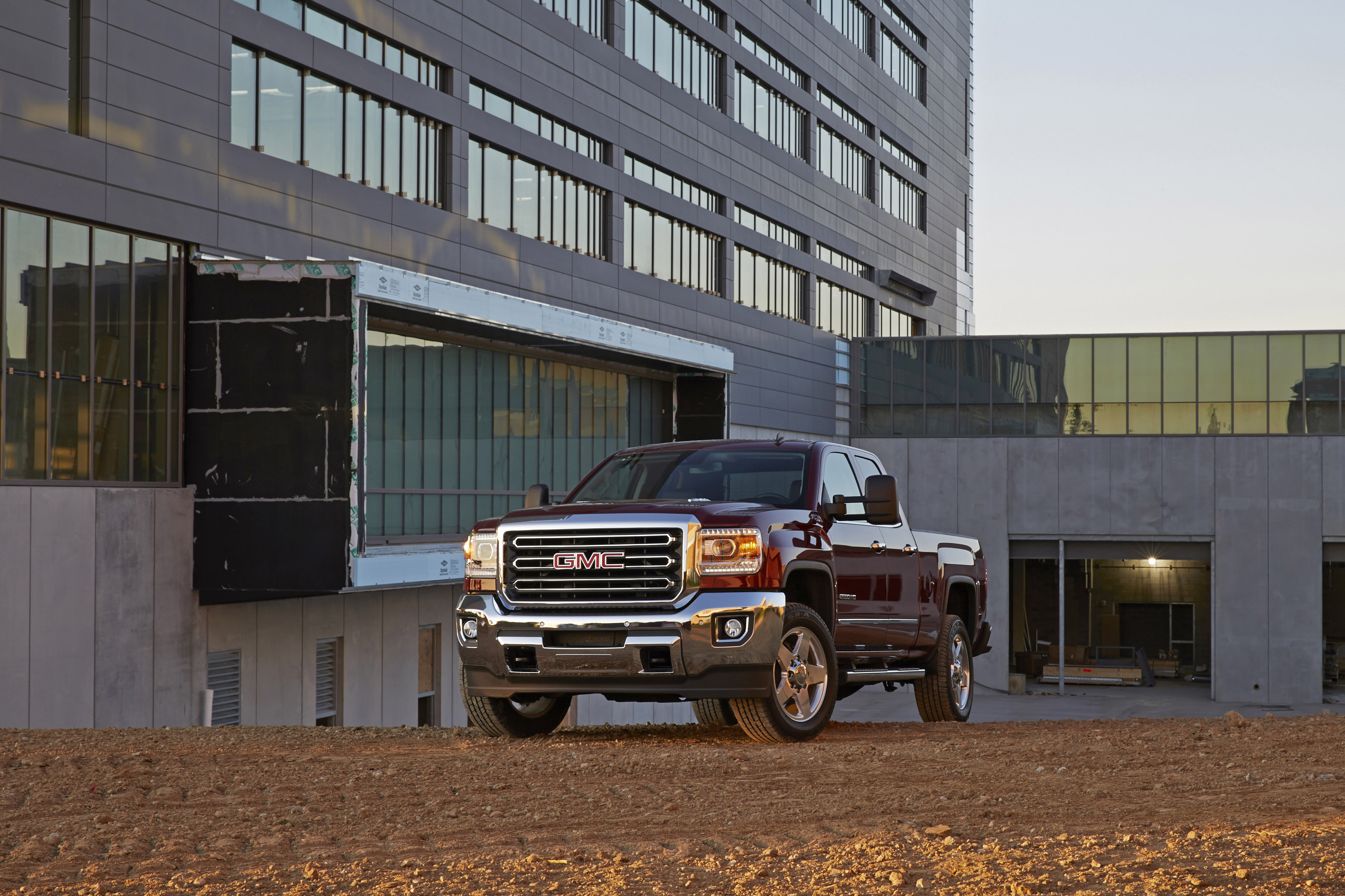 GMC Sierra 2500HD photo #4