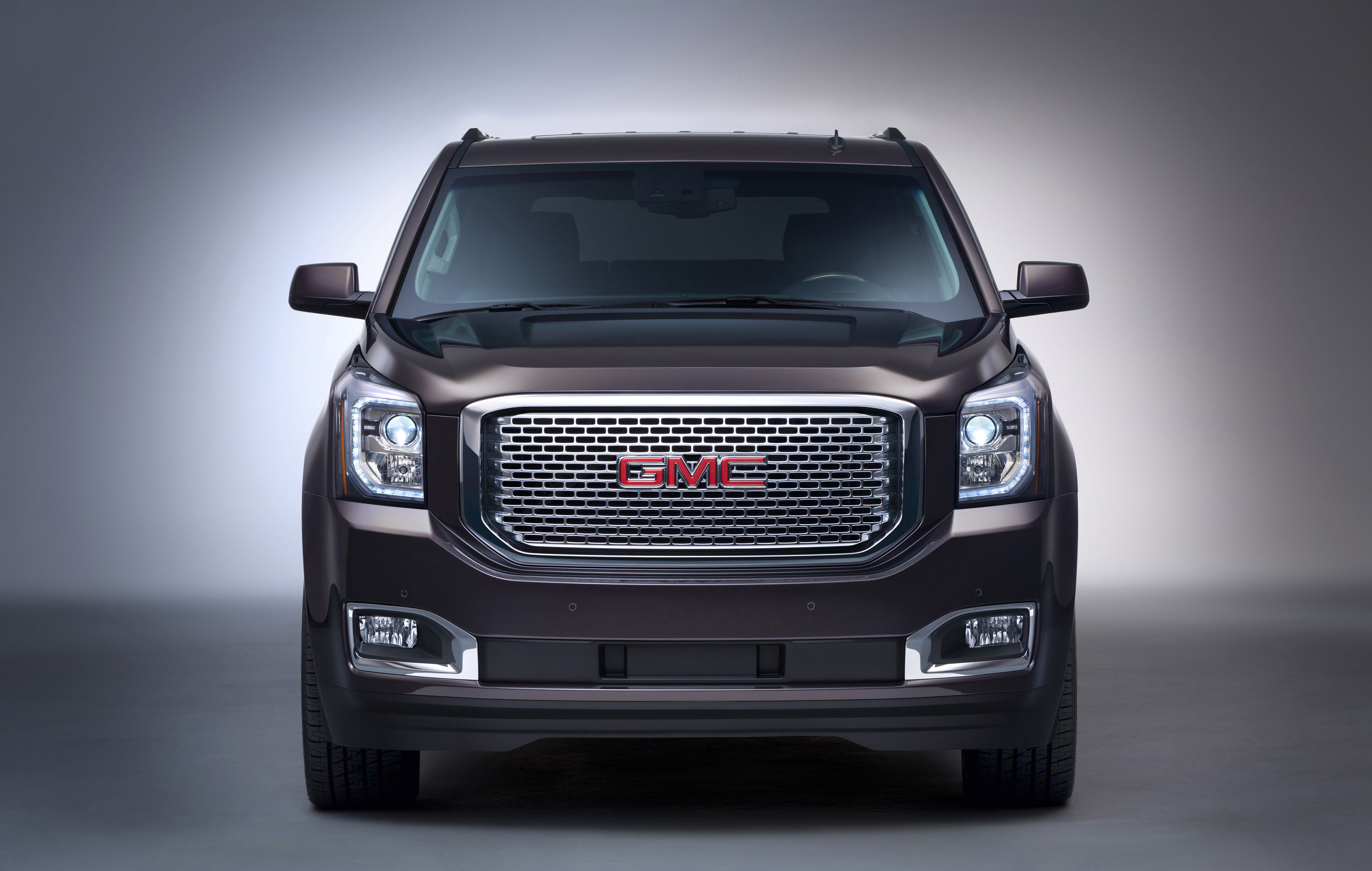 GMC Yukon Denali photo #3