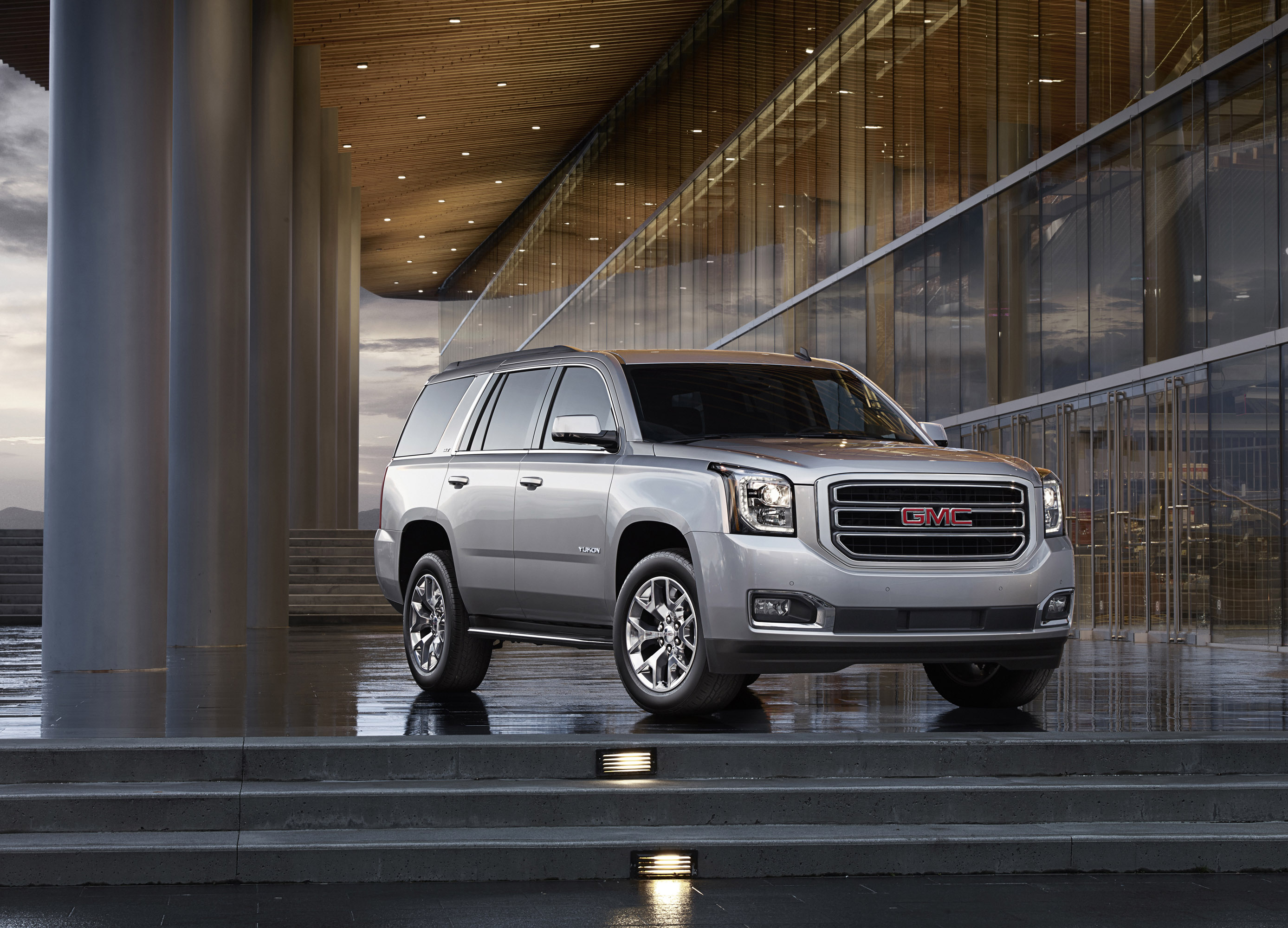 GMC Yukon SLT photo #4