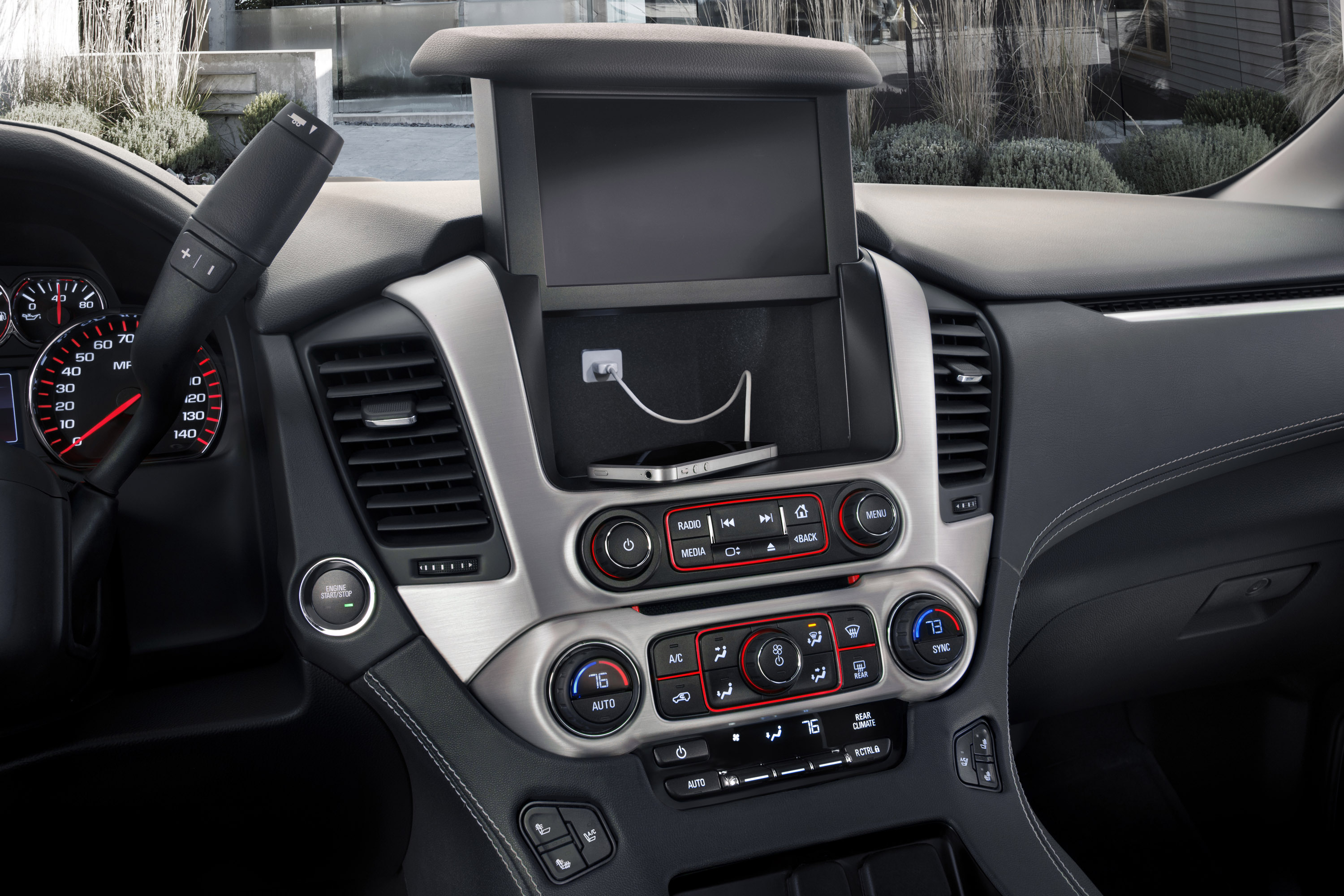 GMC Yukon SLT photo #18