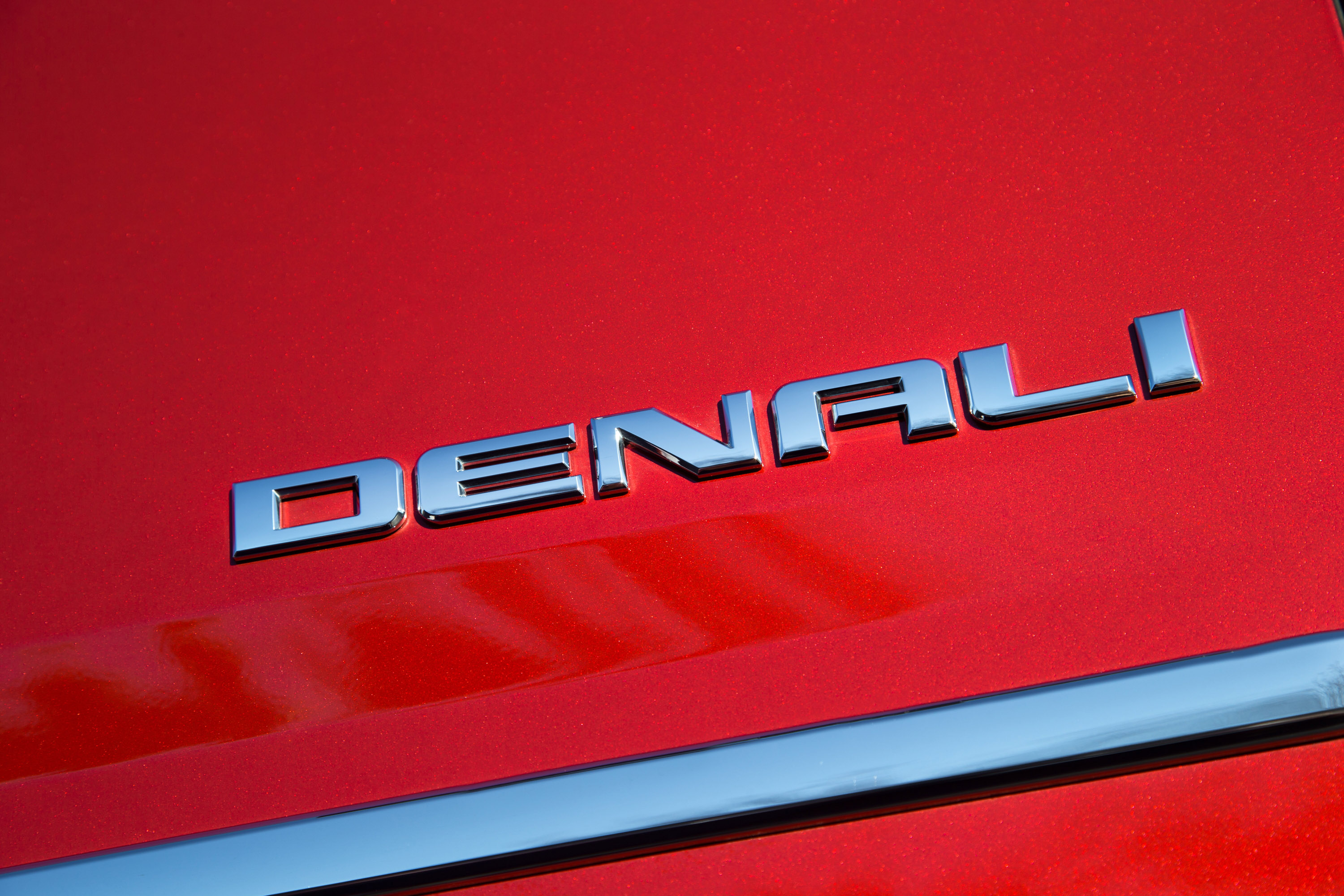 GMC Yukon XL Denali photo #29