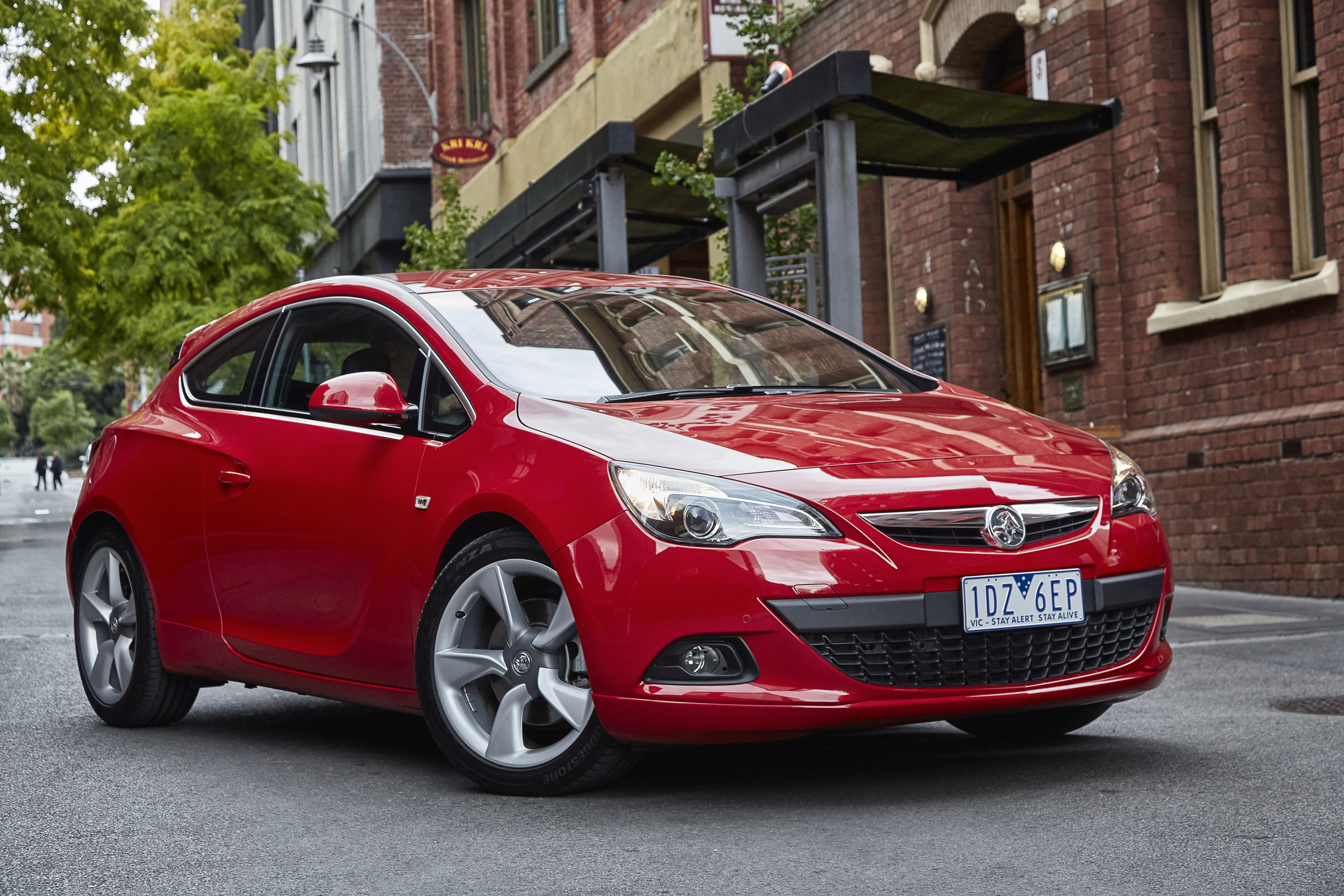 Holden Astra GTC Sport photo #1