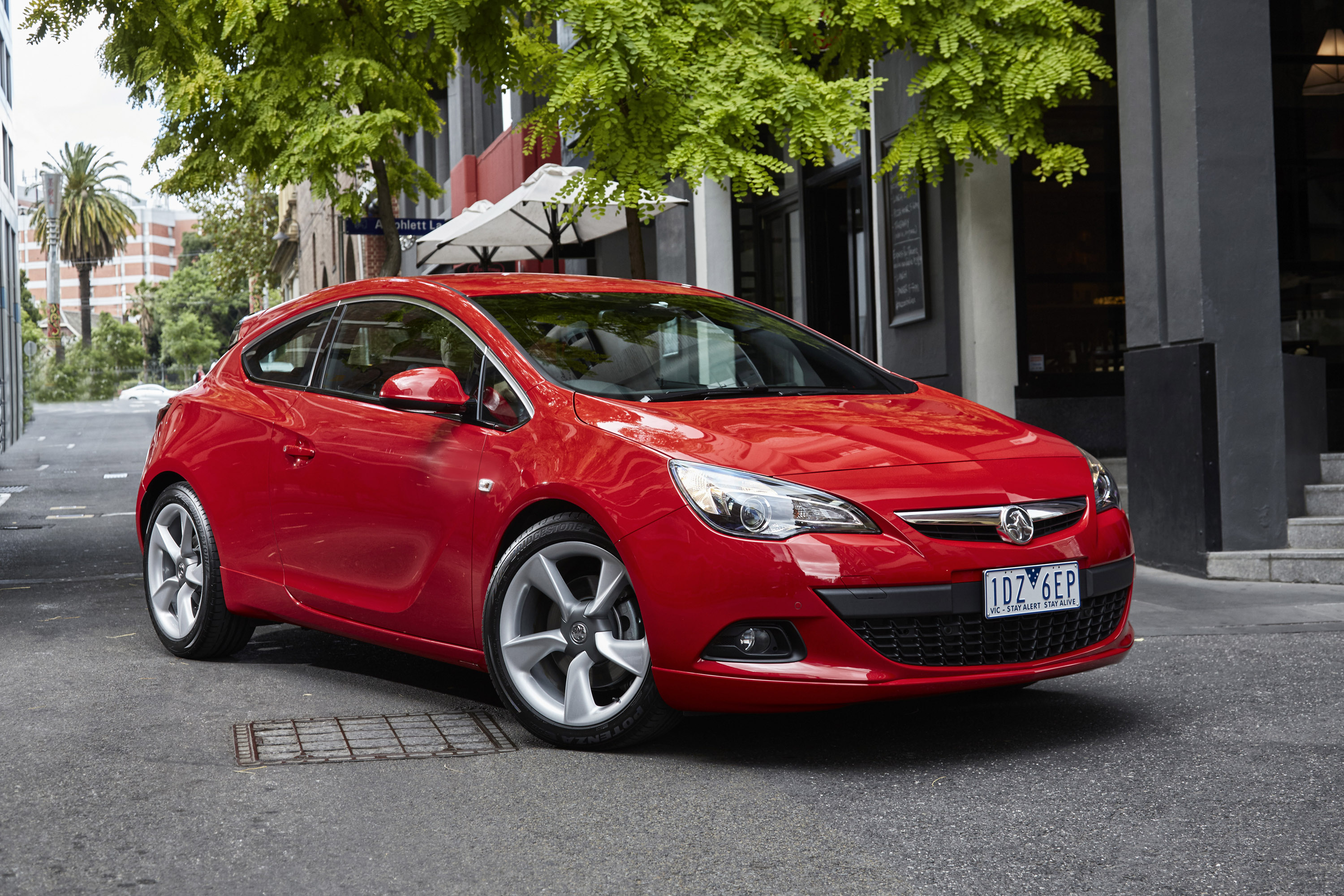 Holden Astra GTC Sport photo #2