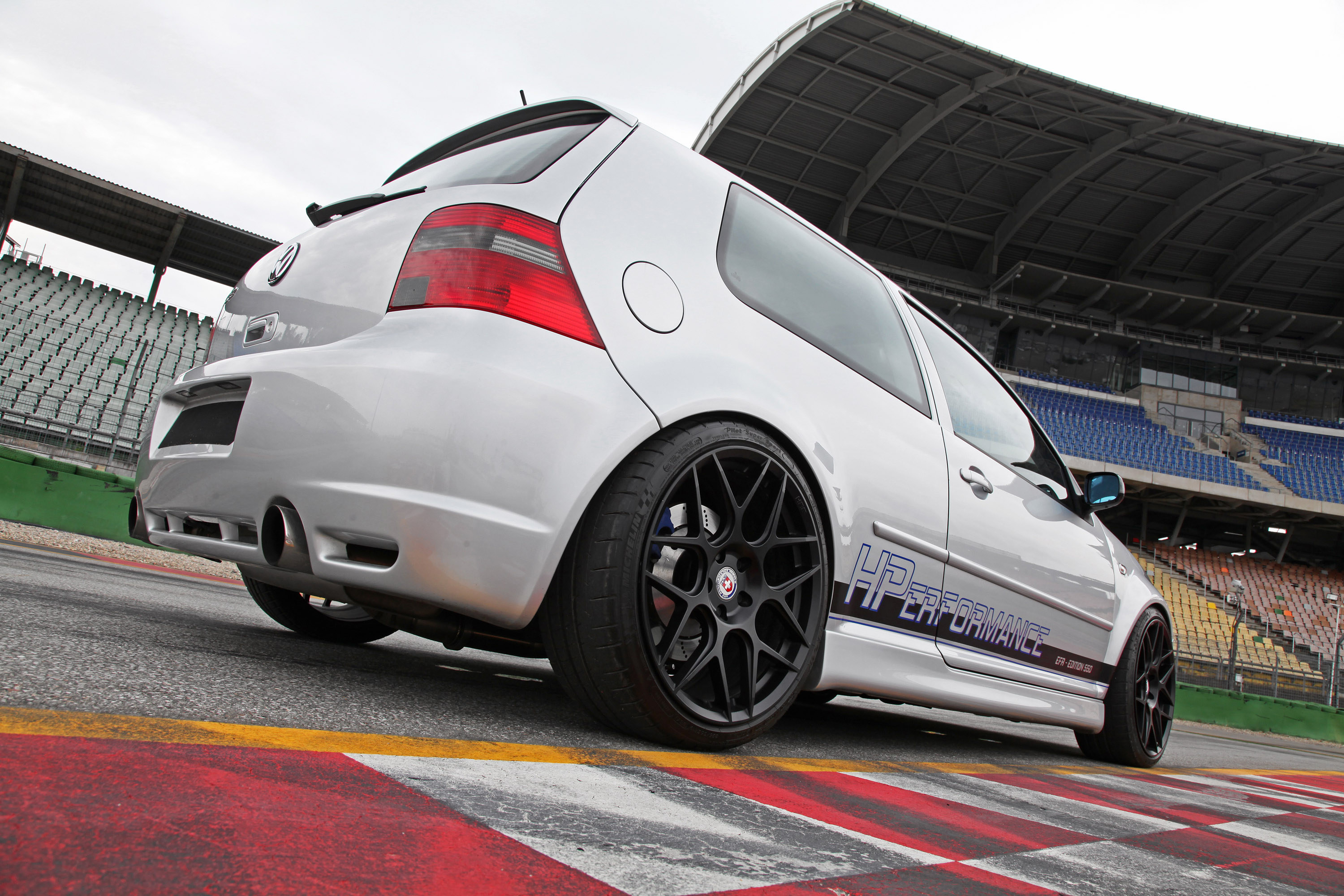HPerformance Volkswagen Golf R32 photo #15