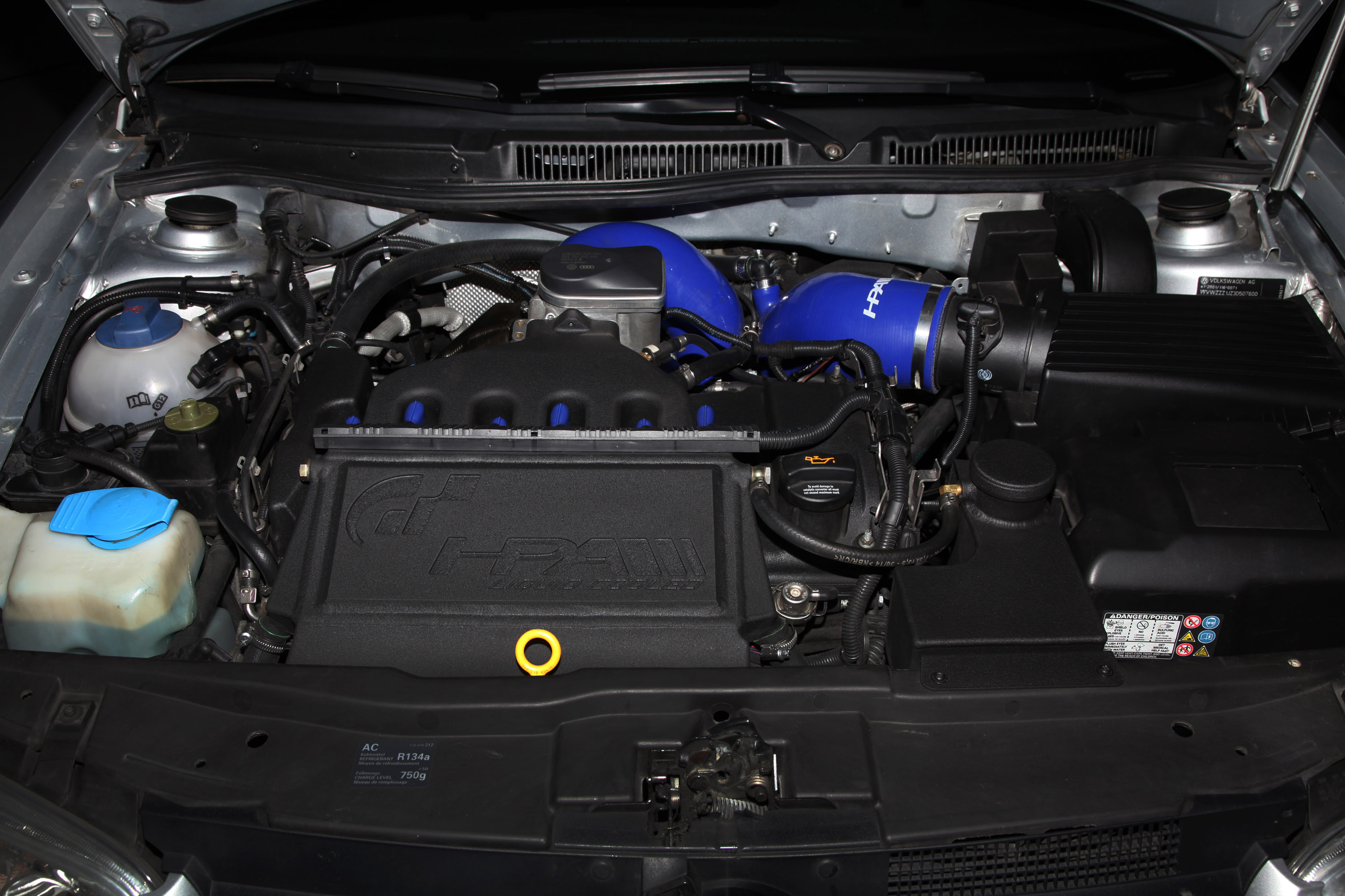 HPerformance Volkswagen Golf R32 photo #18