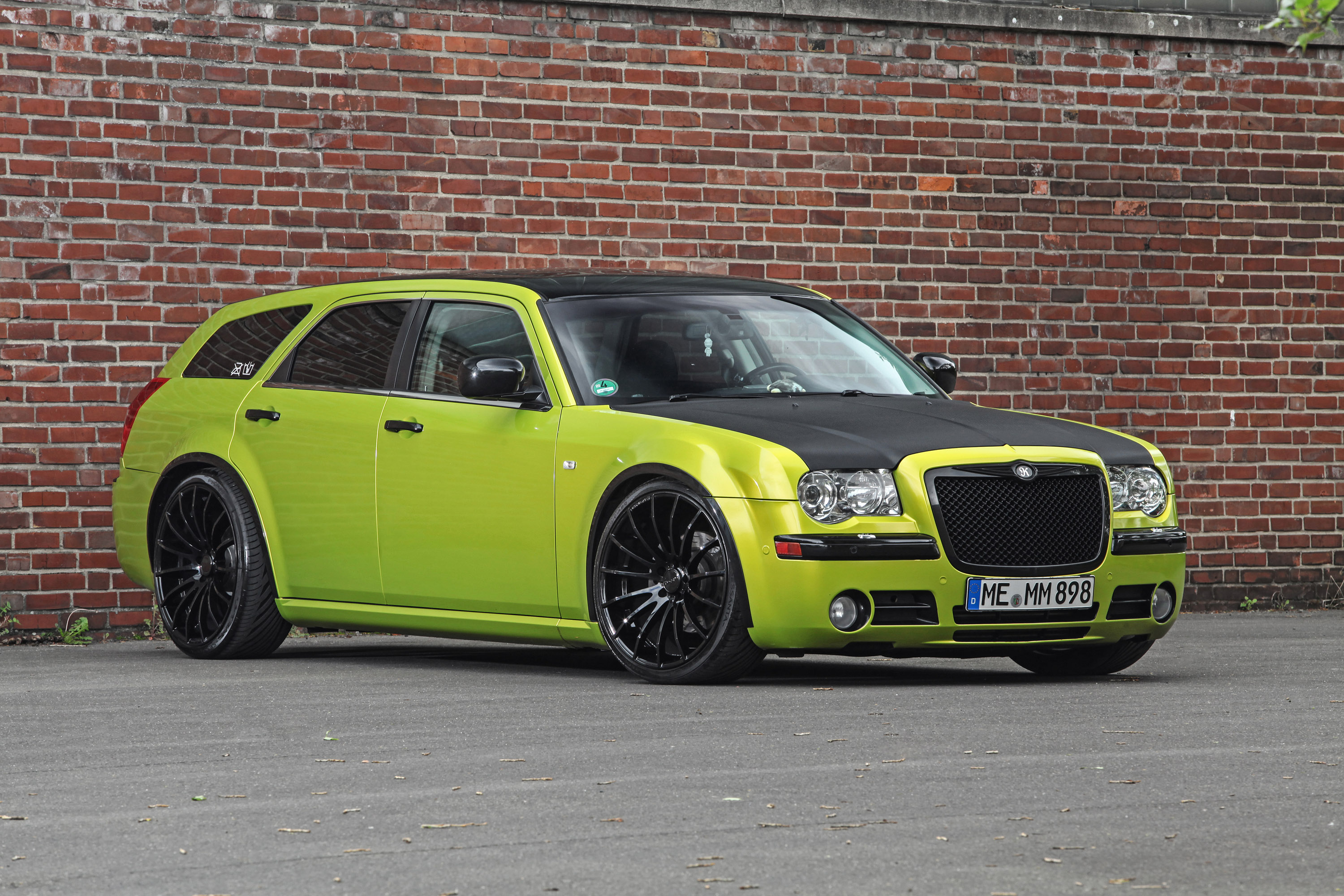 HplusB Chrysler 300C CRD Touring photo #2