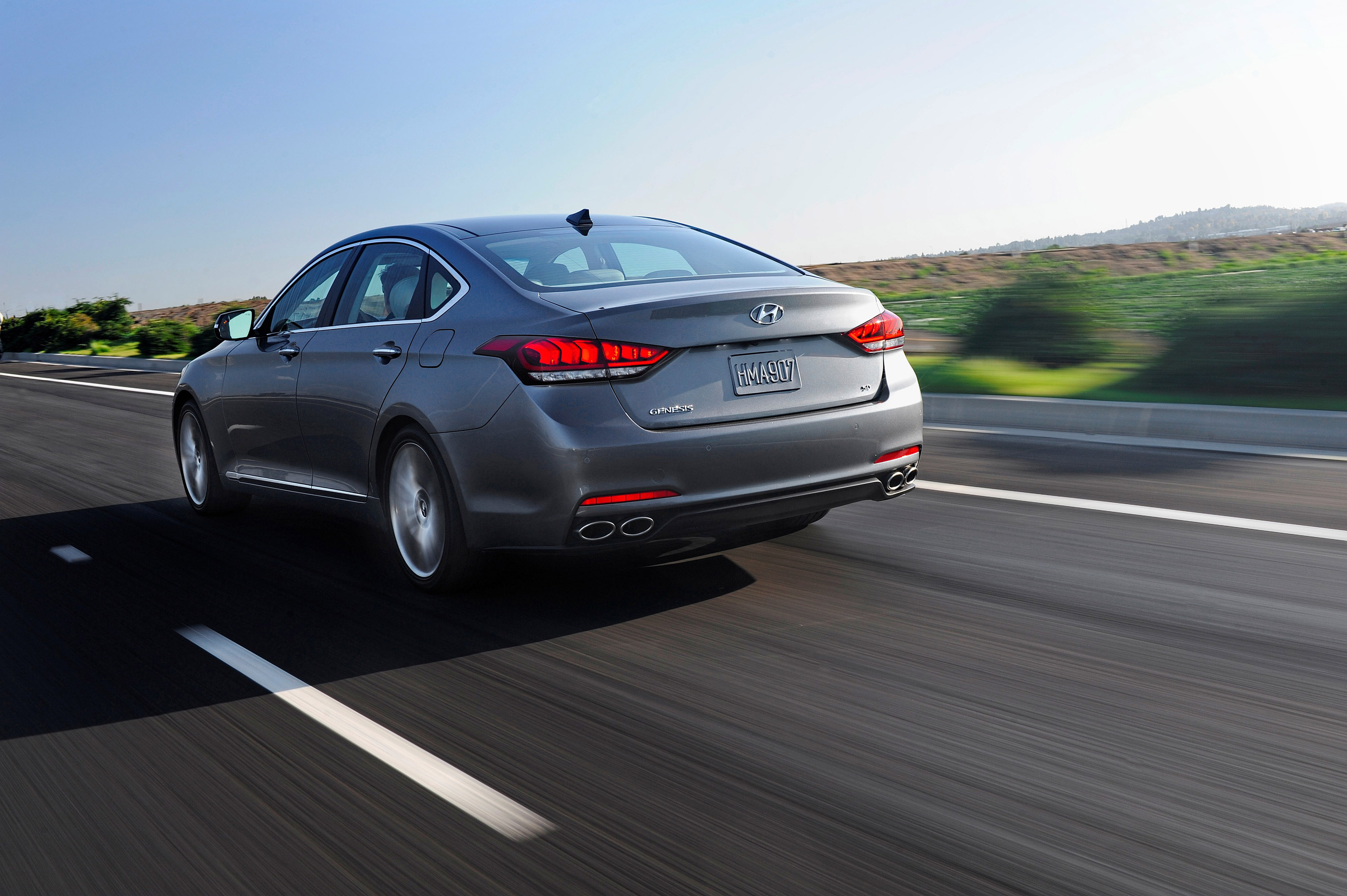 Hyundai Genesis photo #27